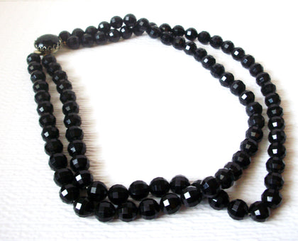 Vintage 1950 Black Necklace 110320