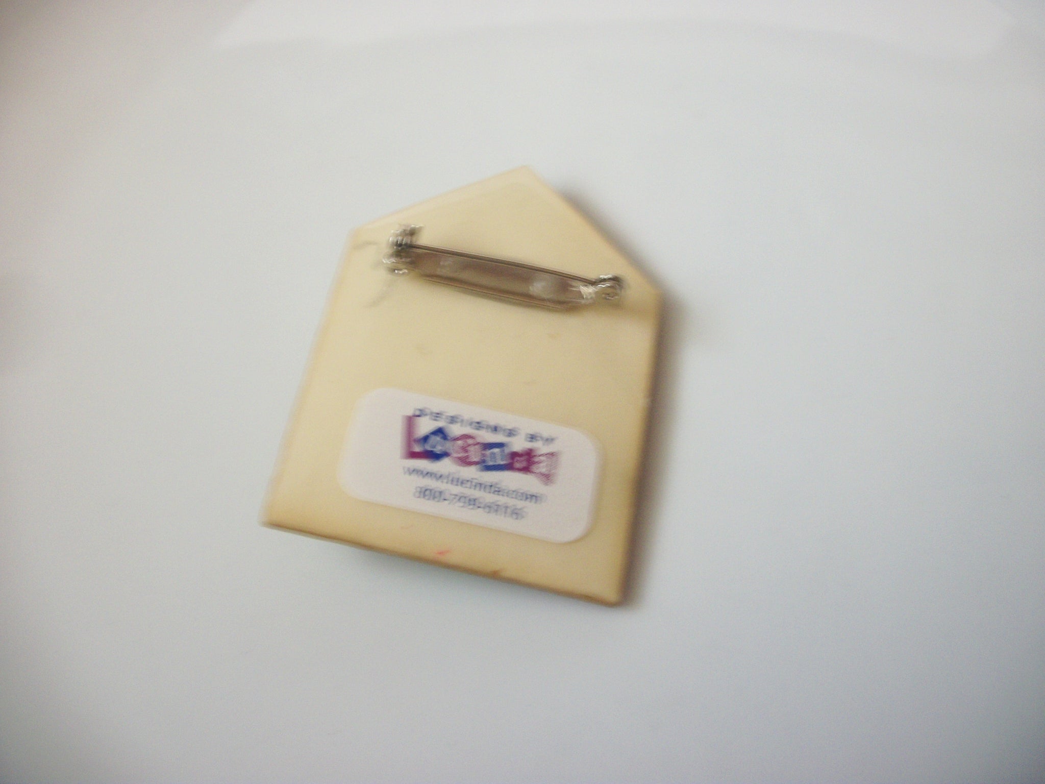 Lucinda Pins, Little People Pins, Glitter Pastels Heart Valentines Pins Brooches 112916