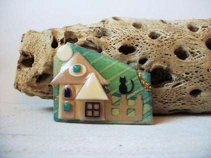 Lucinda House Pins, Spring Is In The Air, Sweet Cat Brooch Pins, Designs By Lucinda Pins 113016