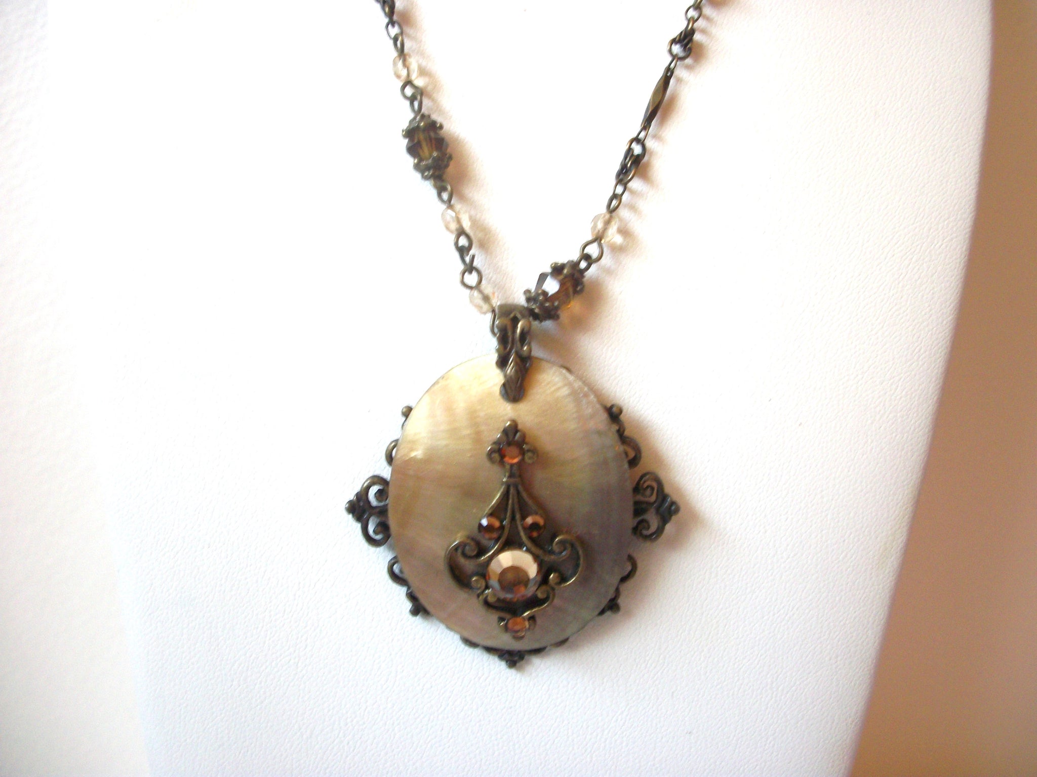 Vintage CHICO Necklace 110520