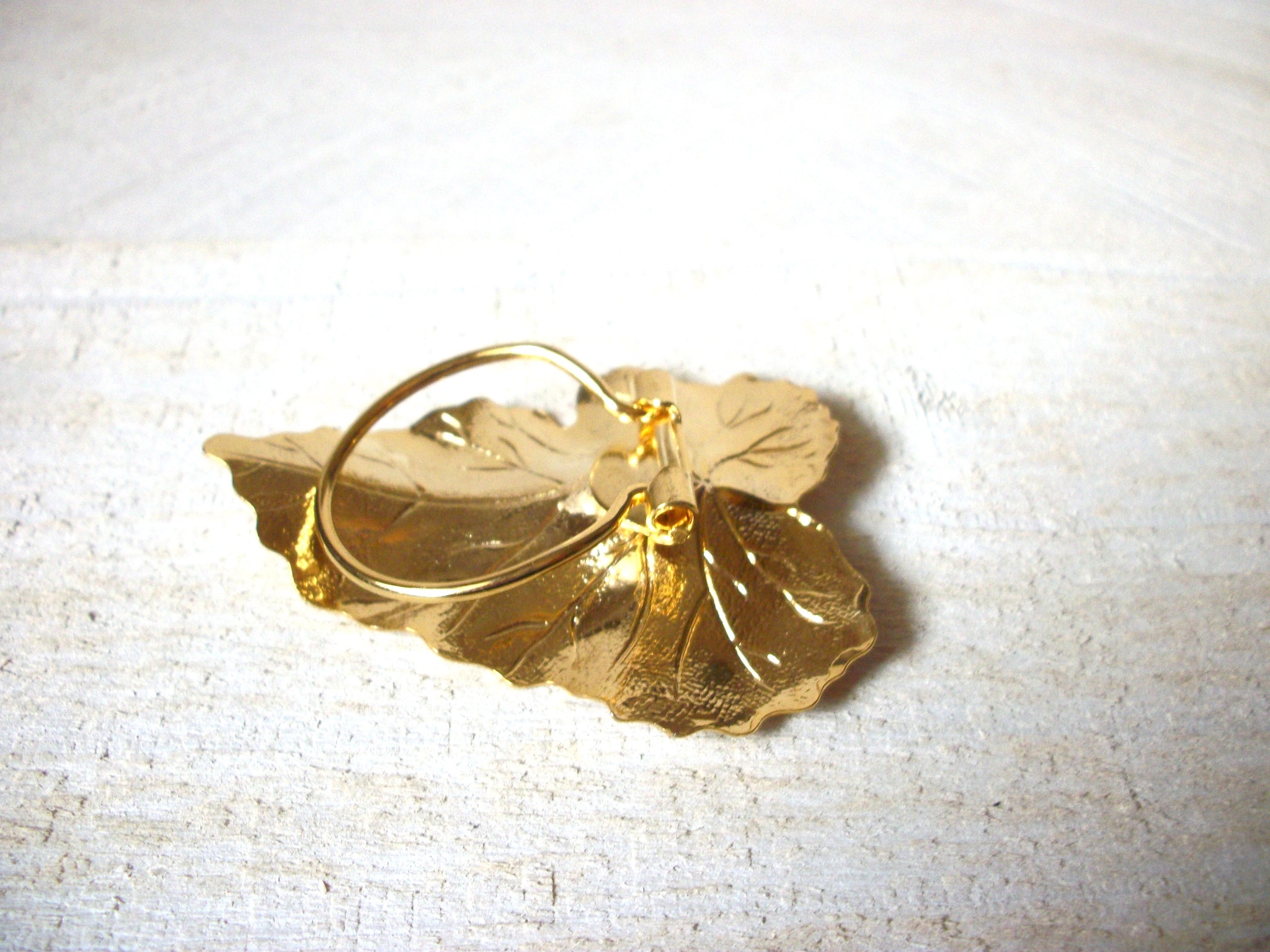 Vintage Leaf Scarf Clip 41320