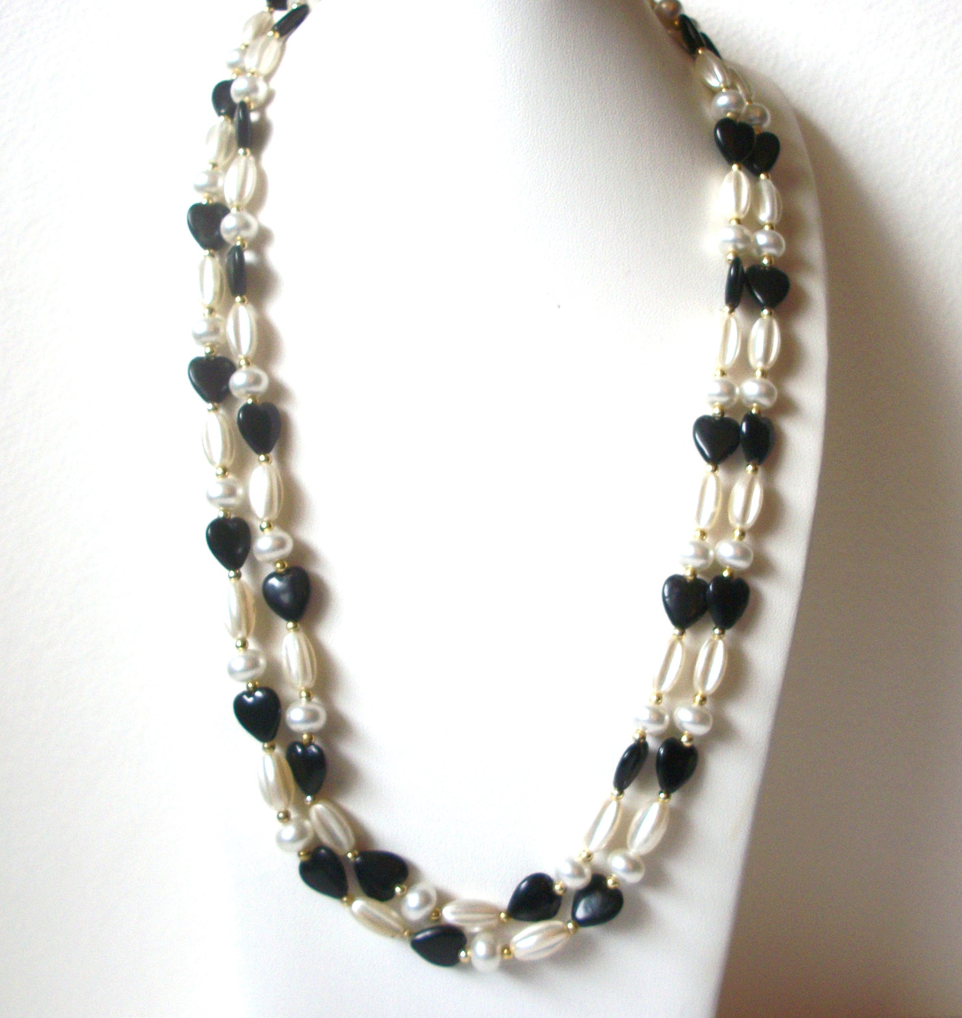 Vintage Lucite Faux Pearls Necklace 110720