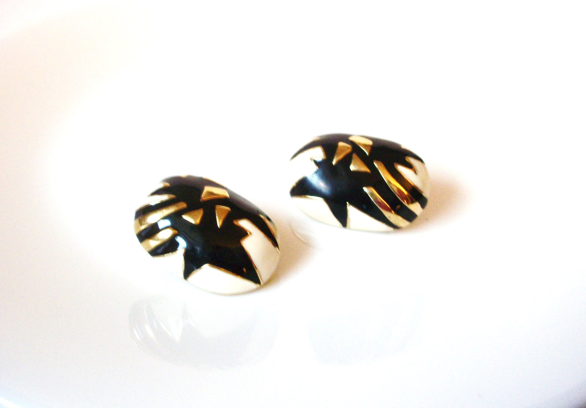 Vintage Oval MONET Earrings 110920