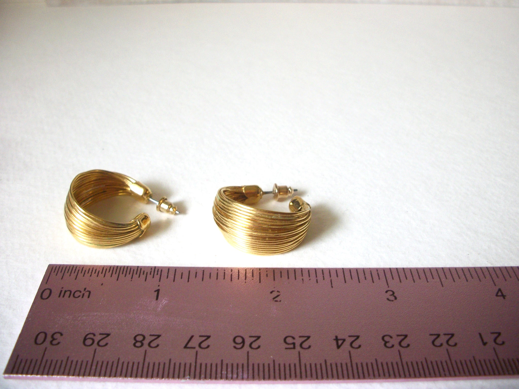 Retro Gold Toned Earrings 41720
