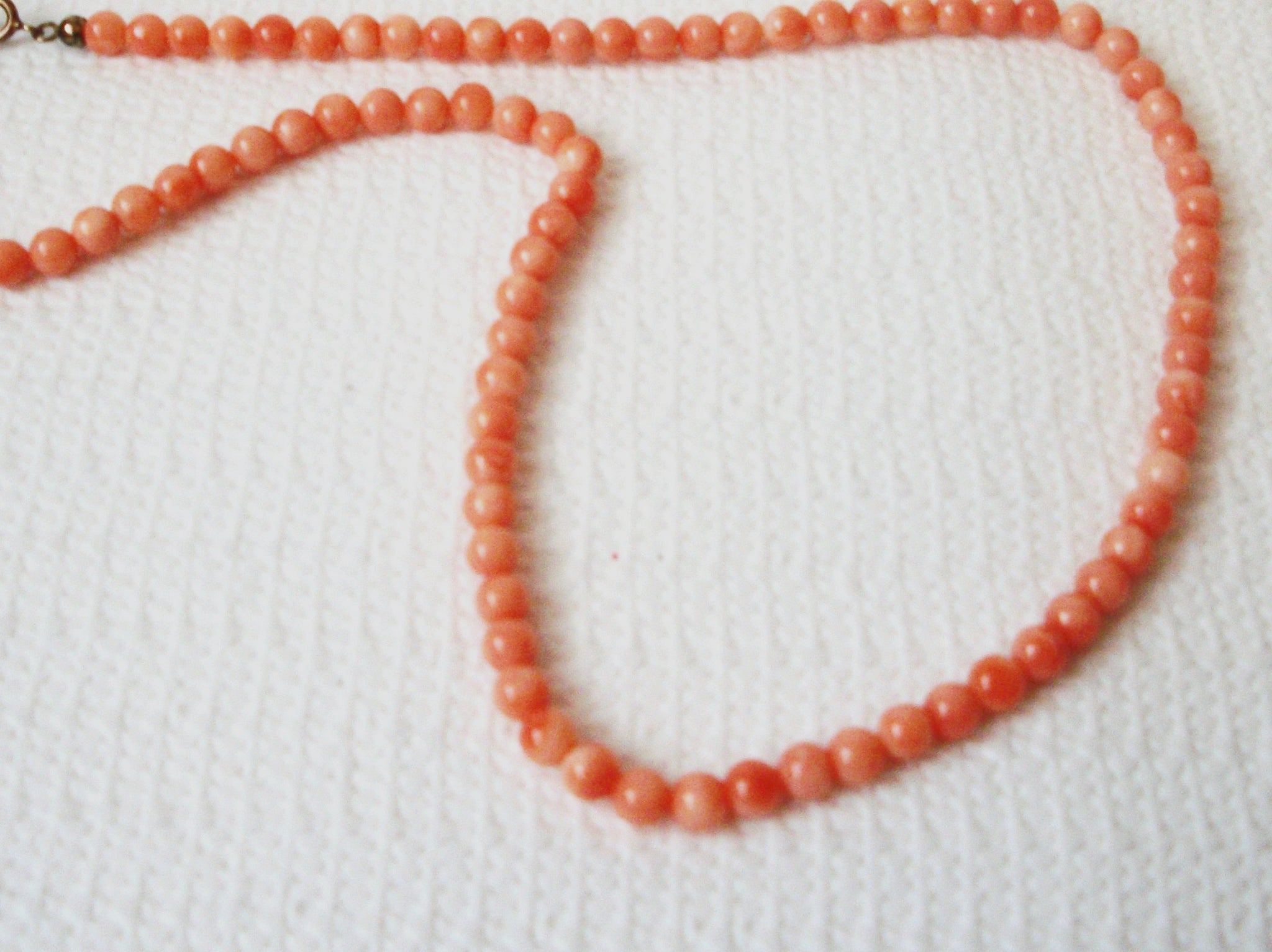 Vintage 50s Small Beadded Glass Necklace 72116D