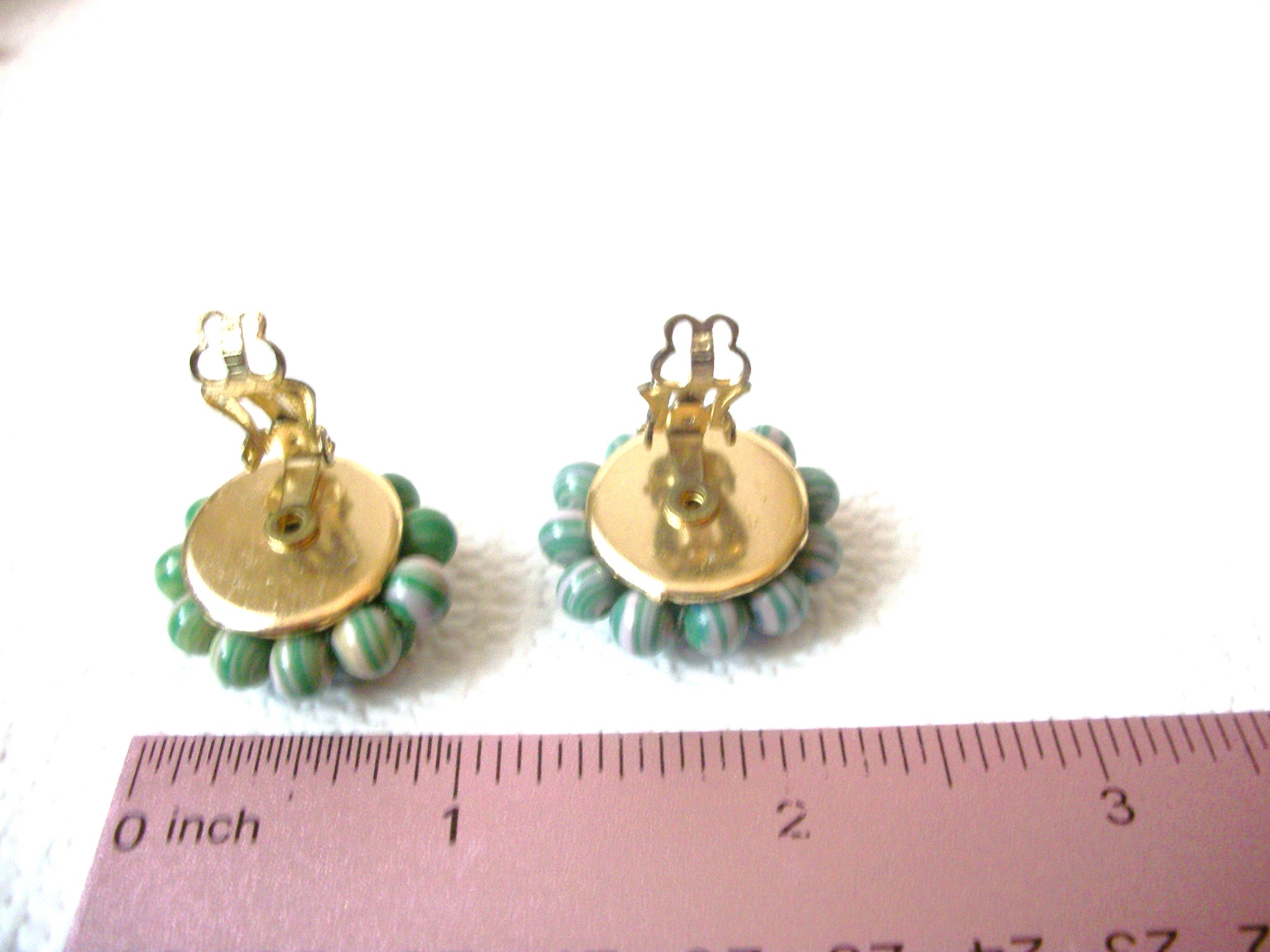 JAPAN 1950s Glass Clip On Earrings 82117