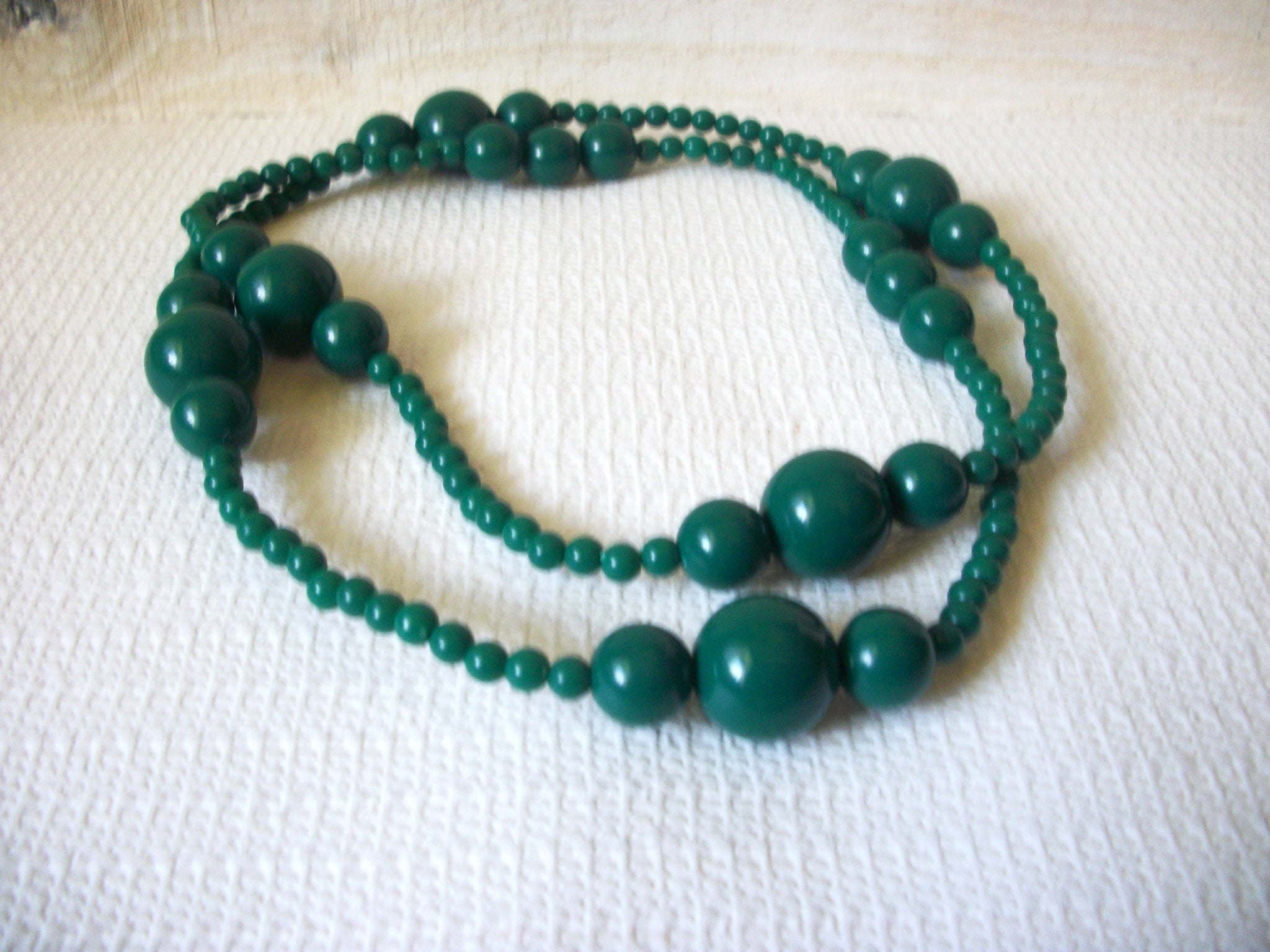 Retro Spruce Green Long Necklace 42520