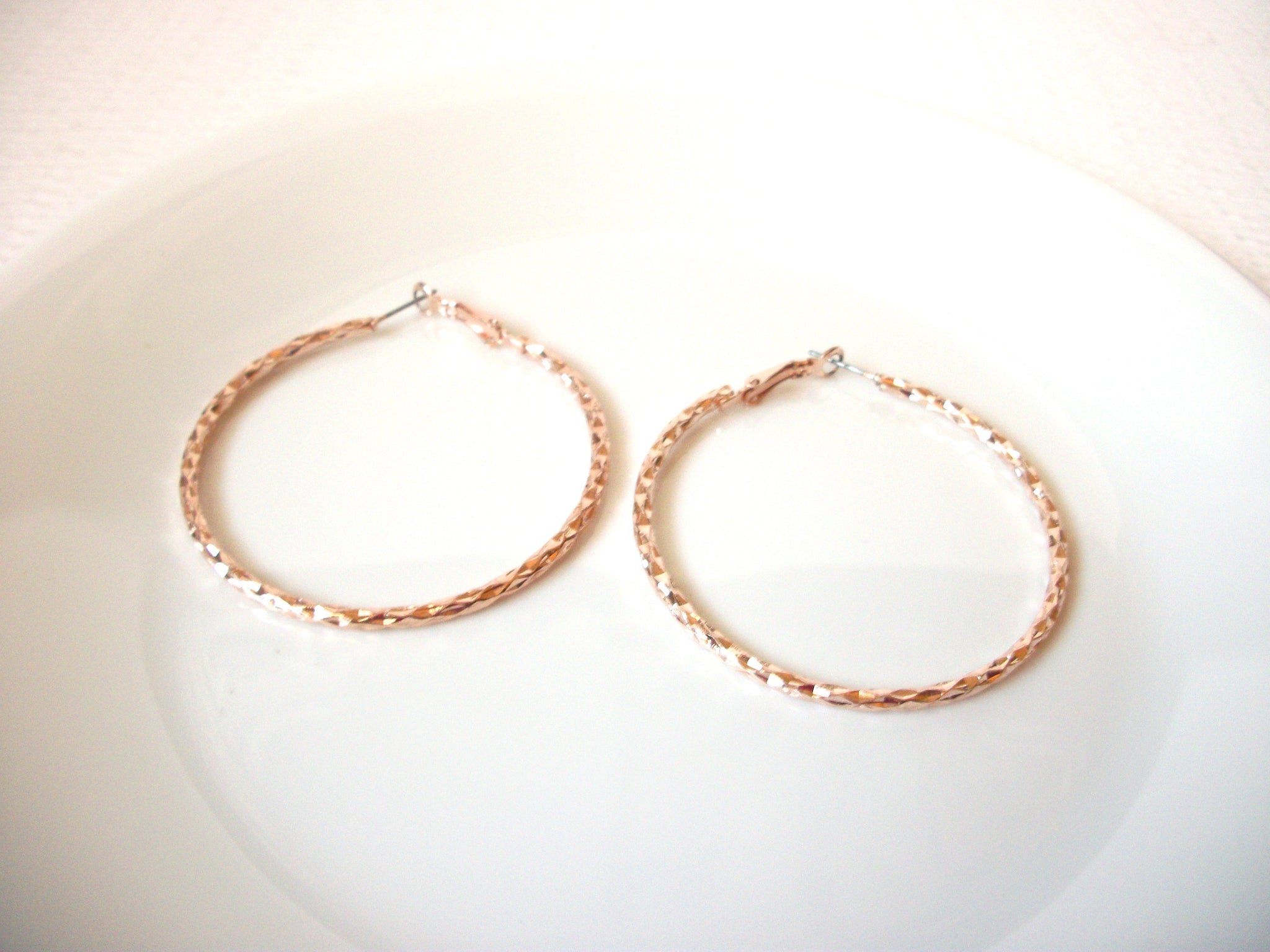 Retro 1970s Rose Gold Toned Metal Hoop Earrings 111120