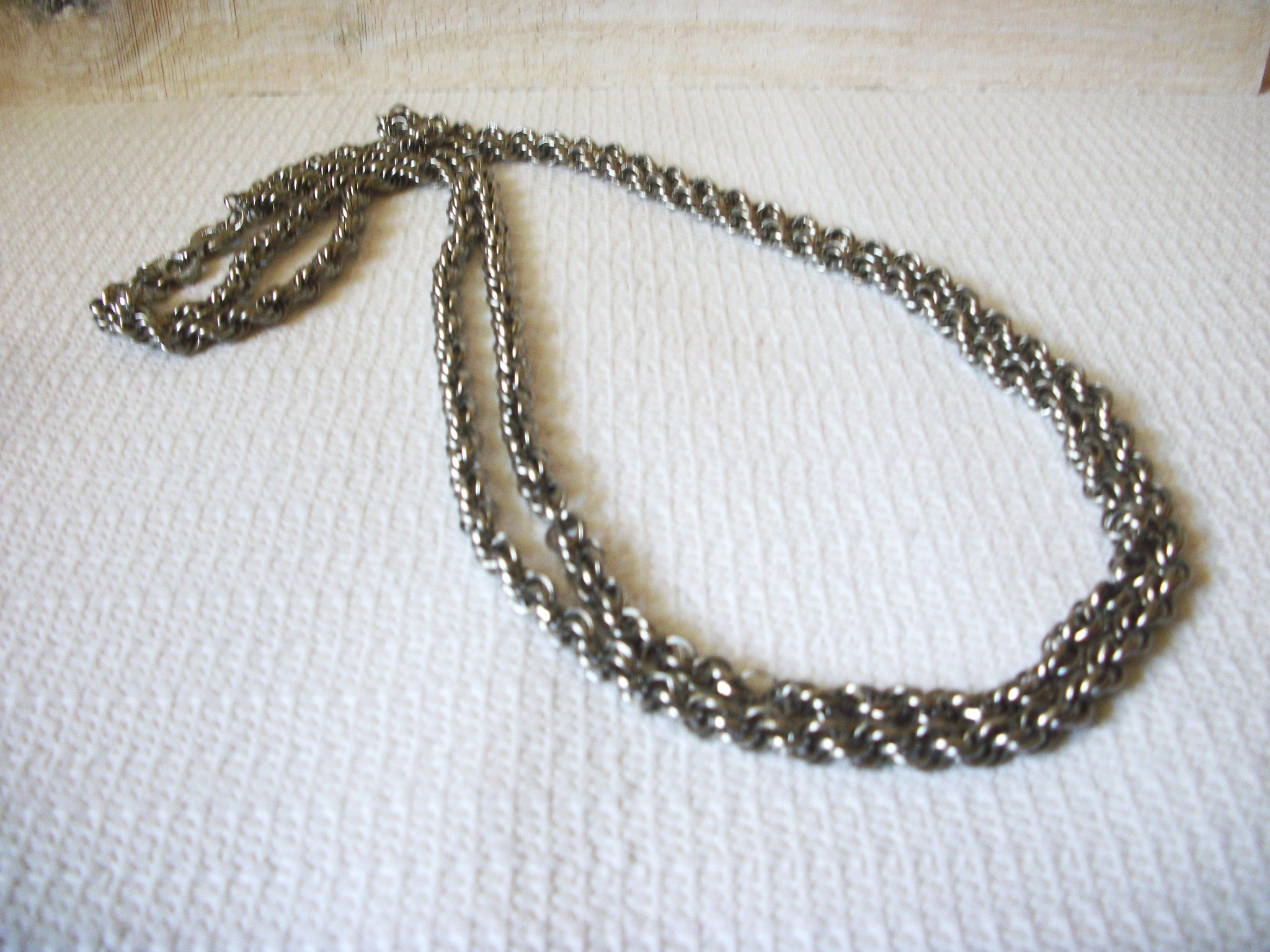 1960s Vintage Silver Toned Necklace 42520