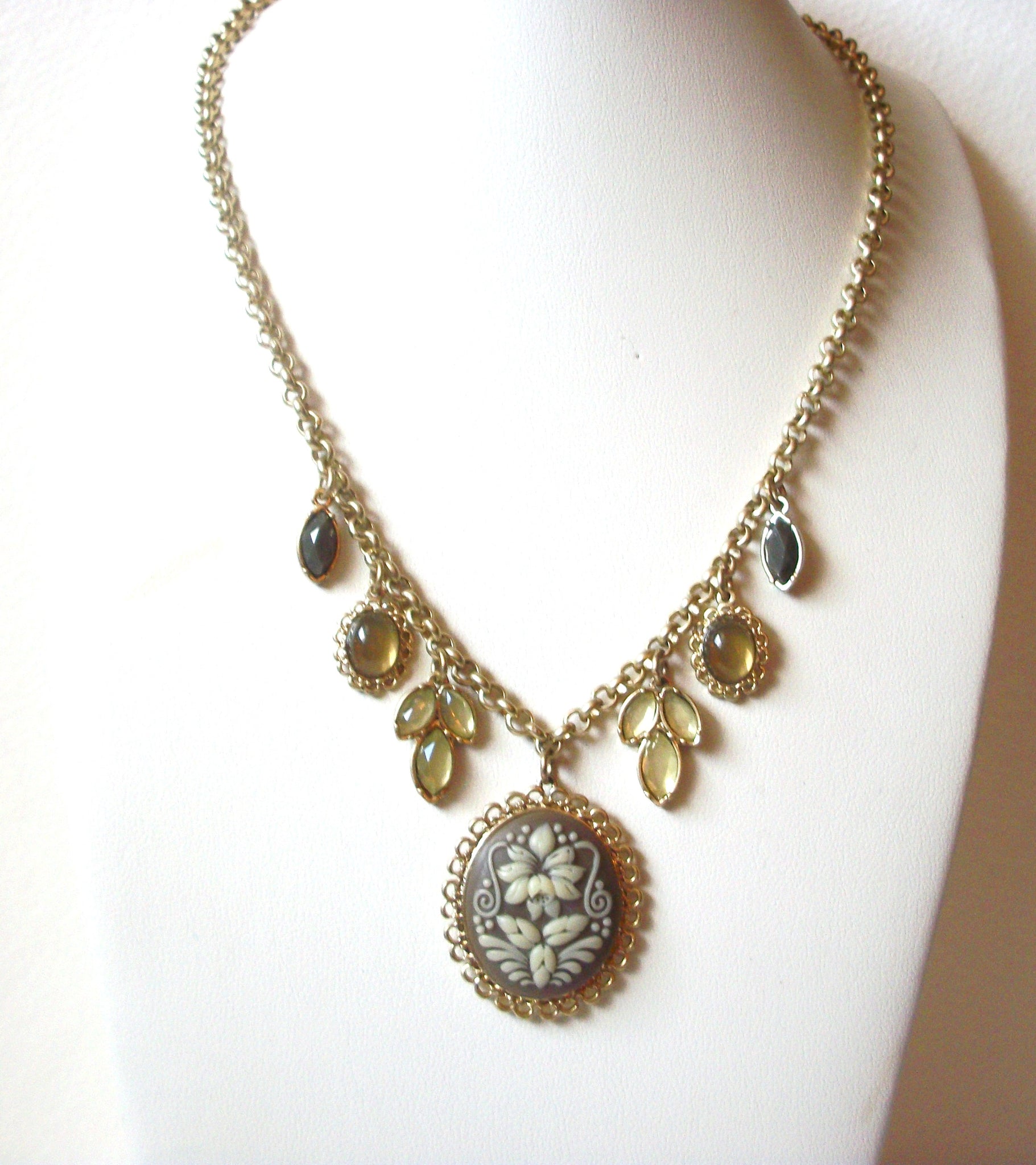 Vintage LIA SOPHIA Necklace 111220