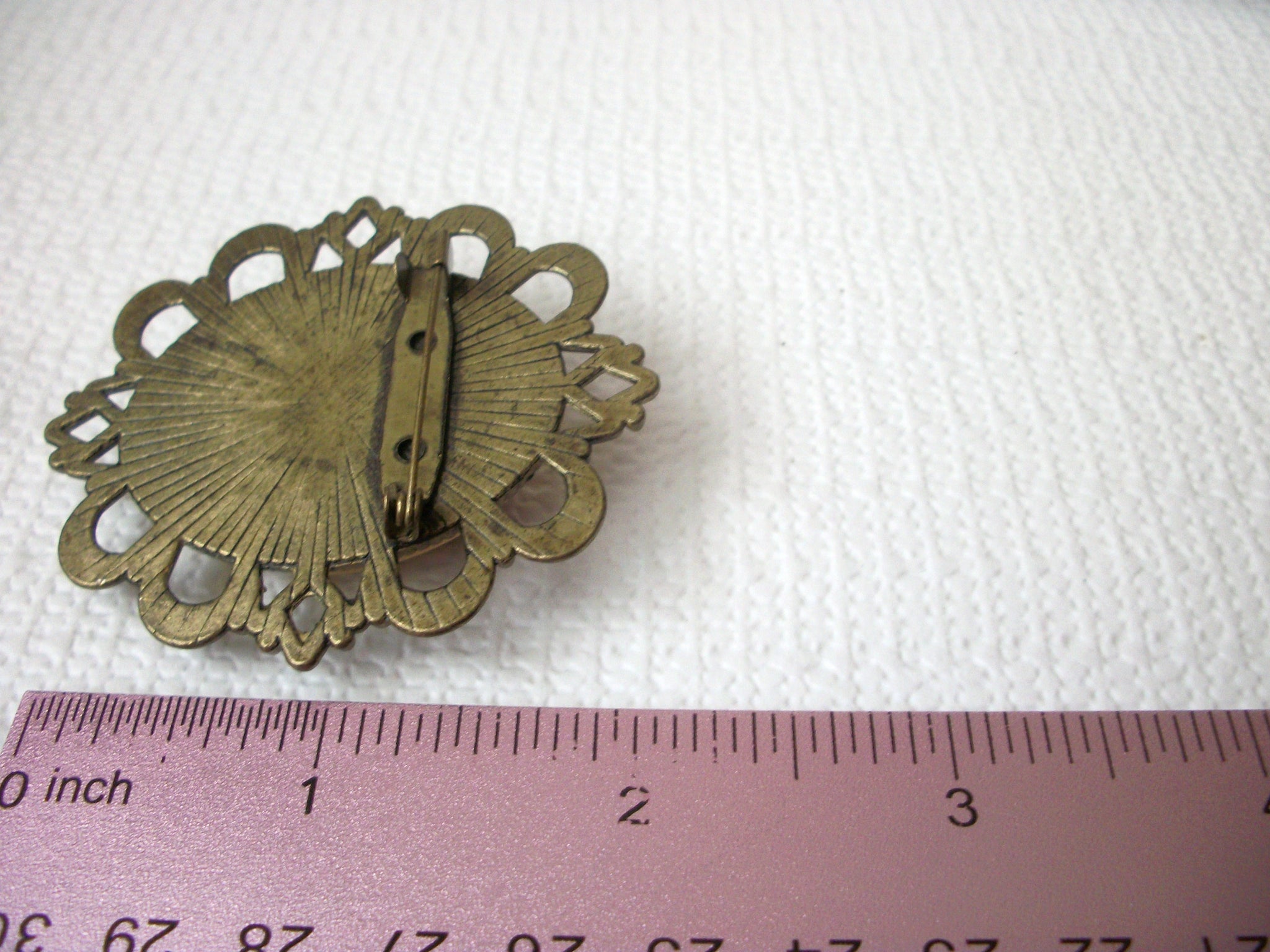 Hand Made Queen Brooch Pin 70616