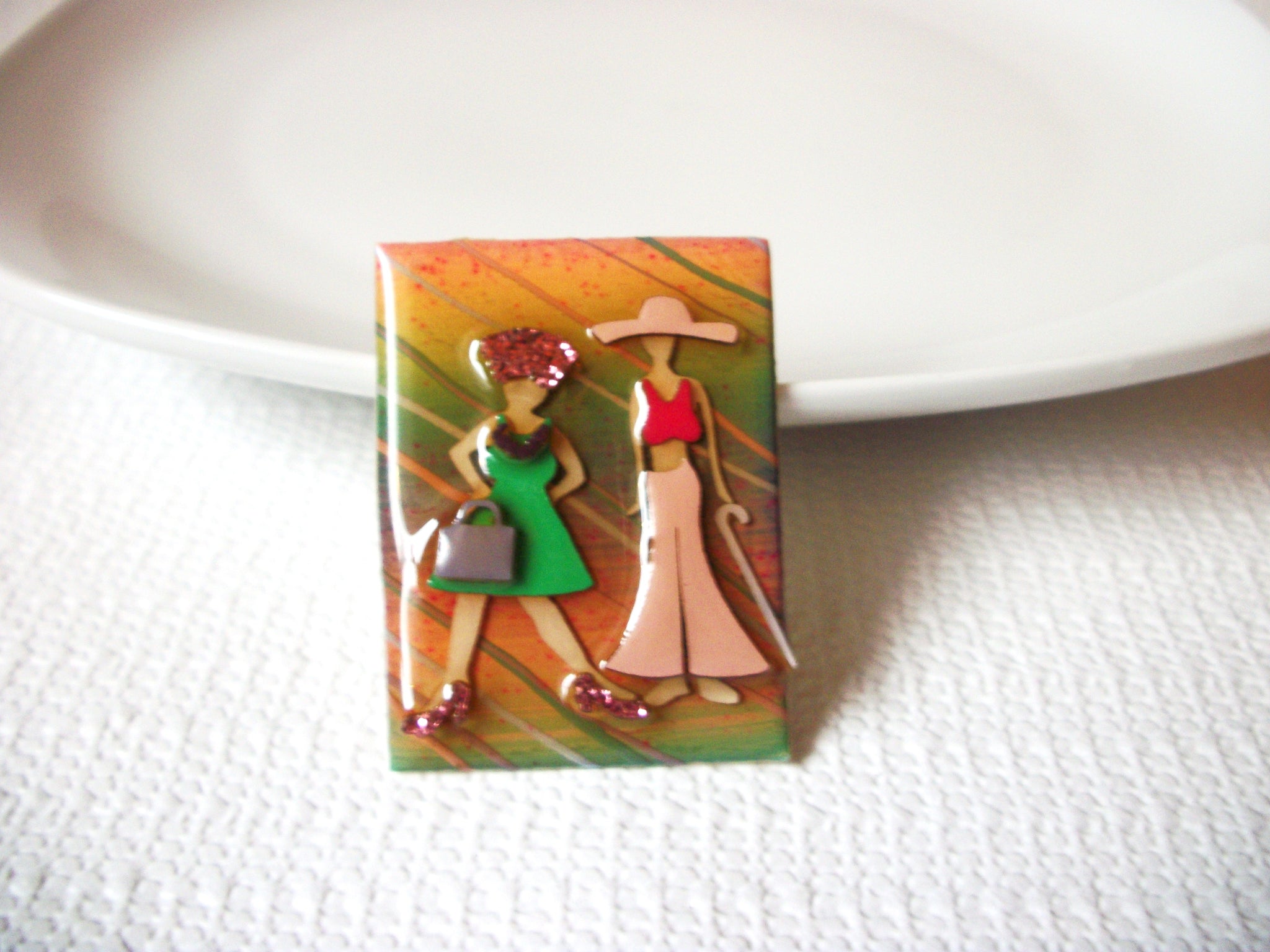 Lucinda Woman Pins, Chic Ladies Pin 80217