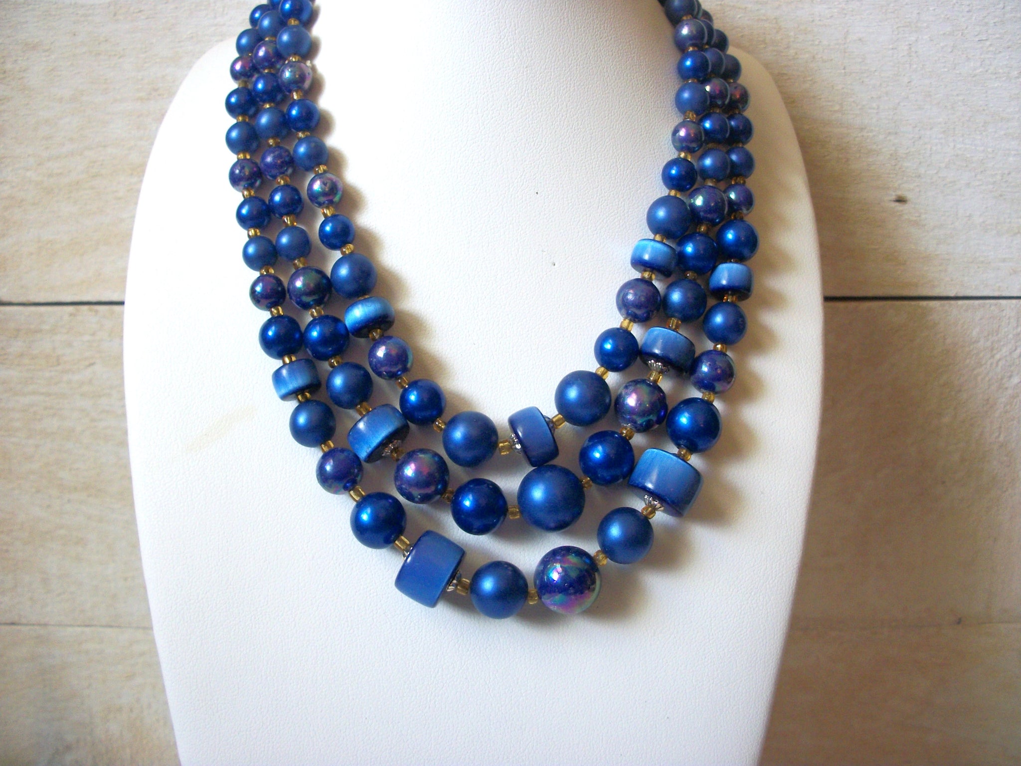 JAPAN 1940s Blue Lucite Necklace 43020