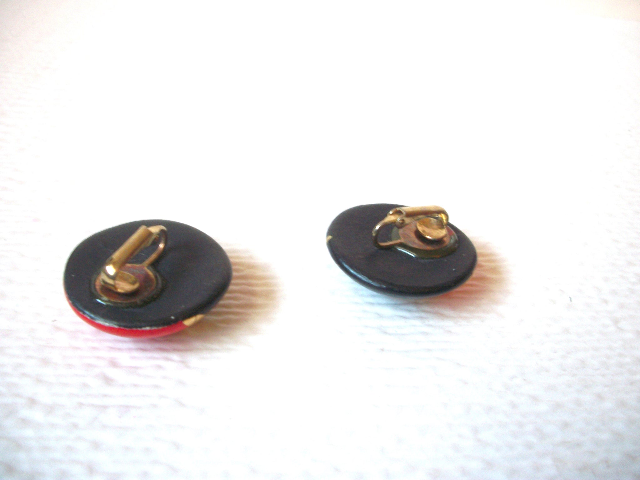 Vintage 1950s Dome Red Gold Black Earrings 111320