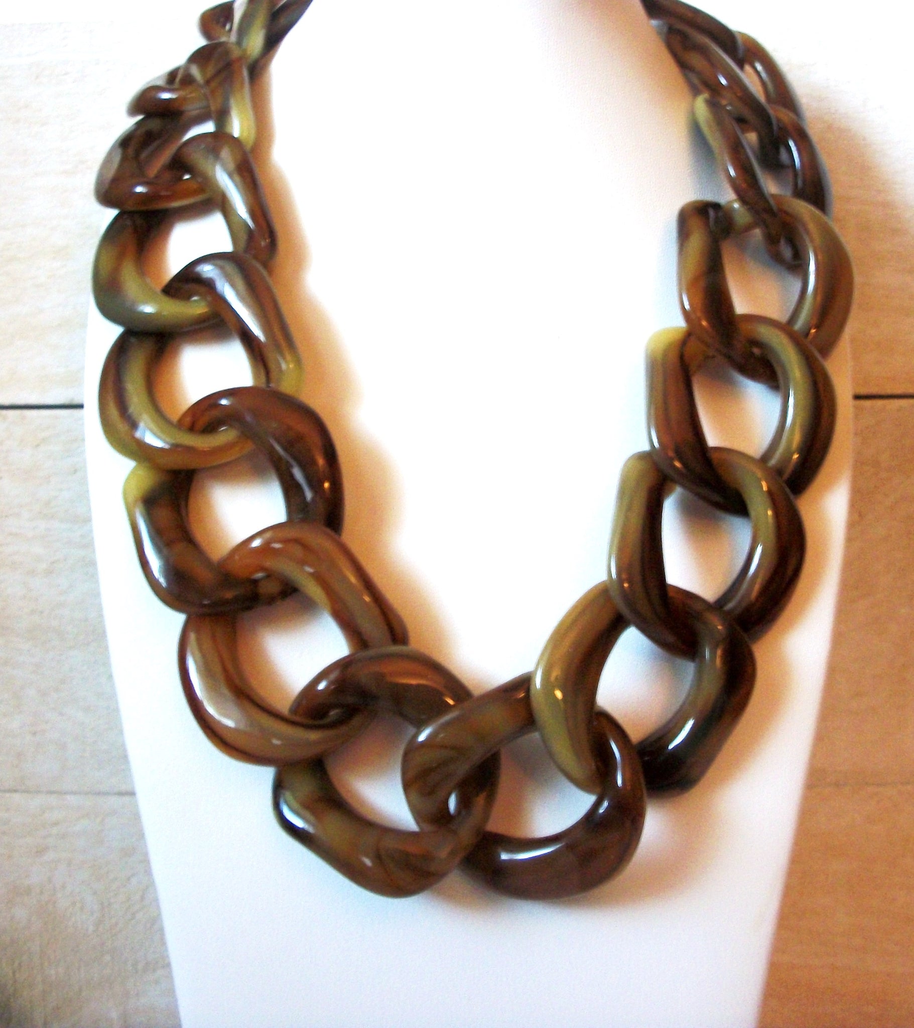 Kylie Tortoise Shell Chunky Links Necklace 41020
