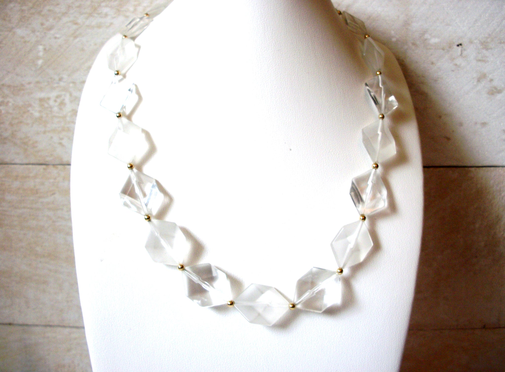 Vintage Lucite Necklace 50220