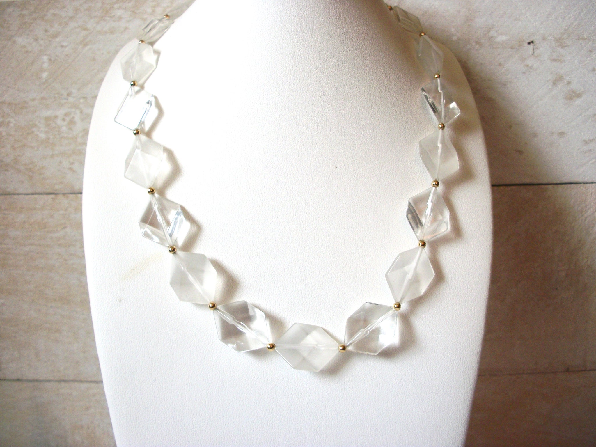 Vintage Lucite Necklace 50220