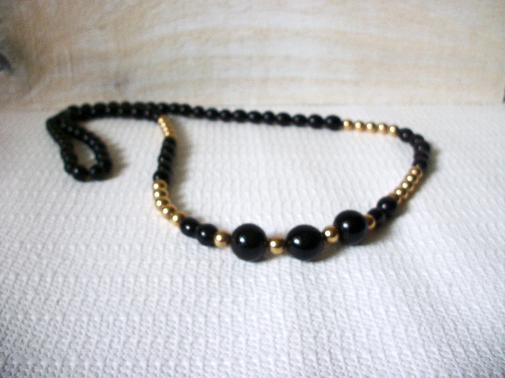 Retro Black Gold Necklace 50320