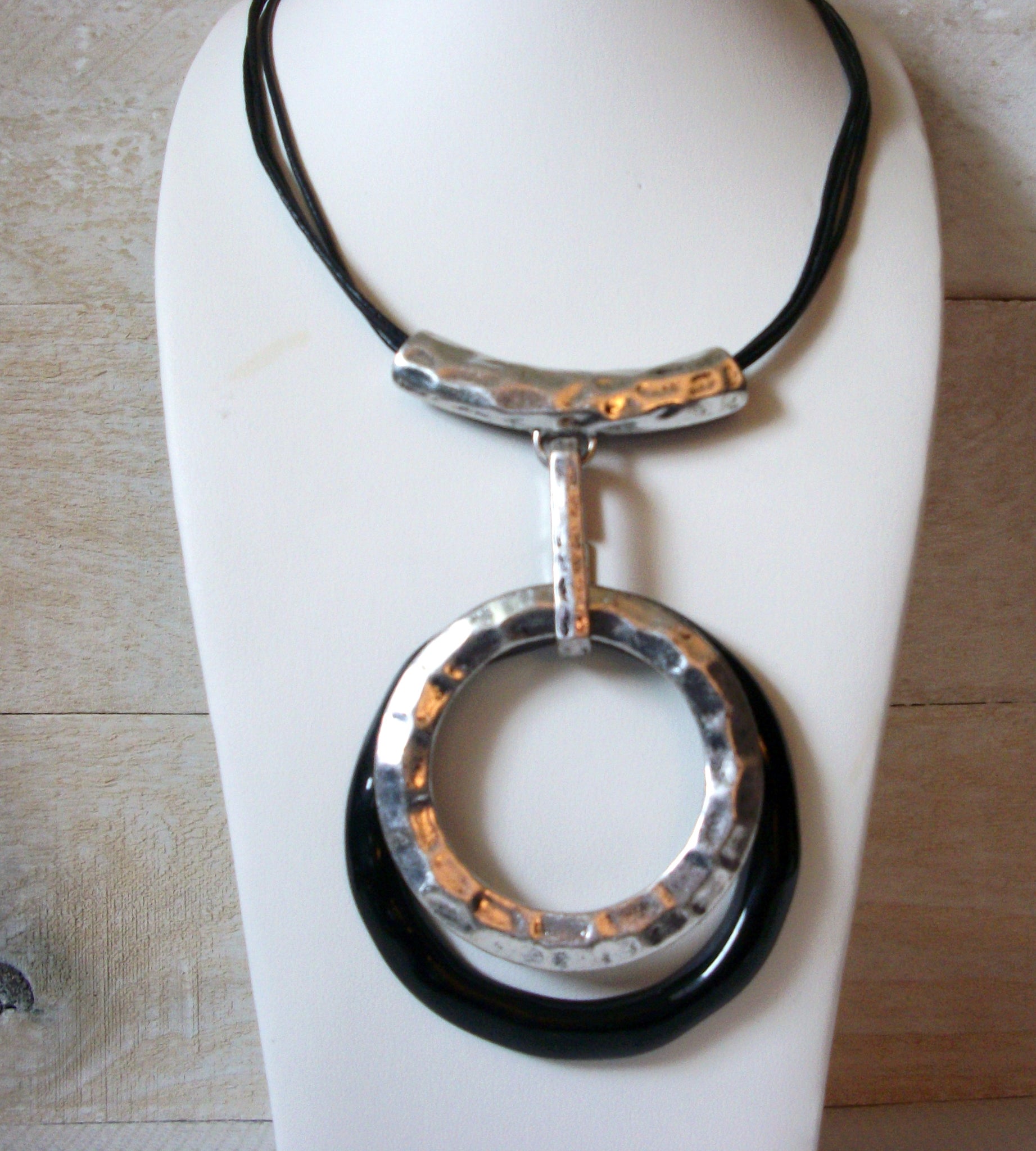 Retro Shabby Boho Hammered Pendant Necklace 50420