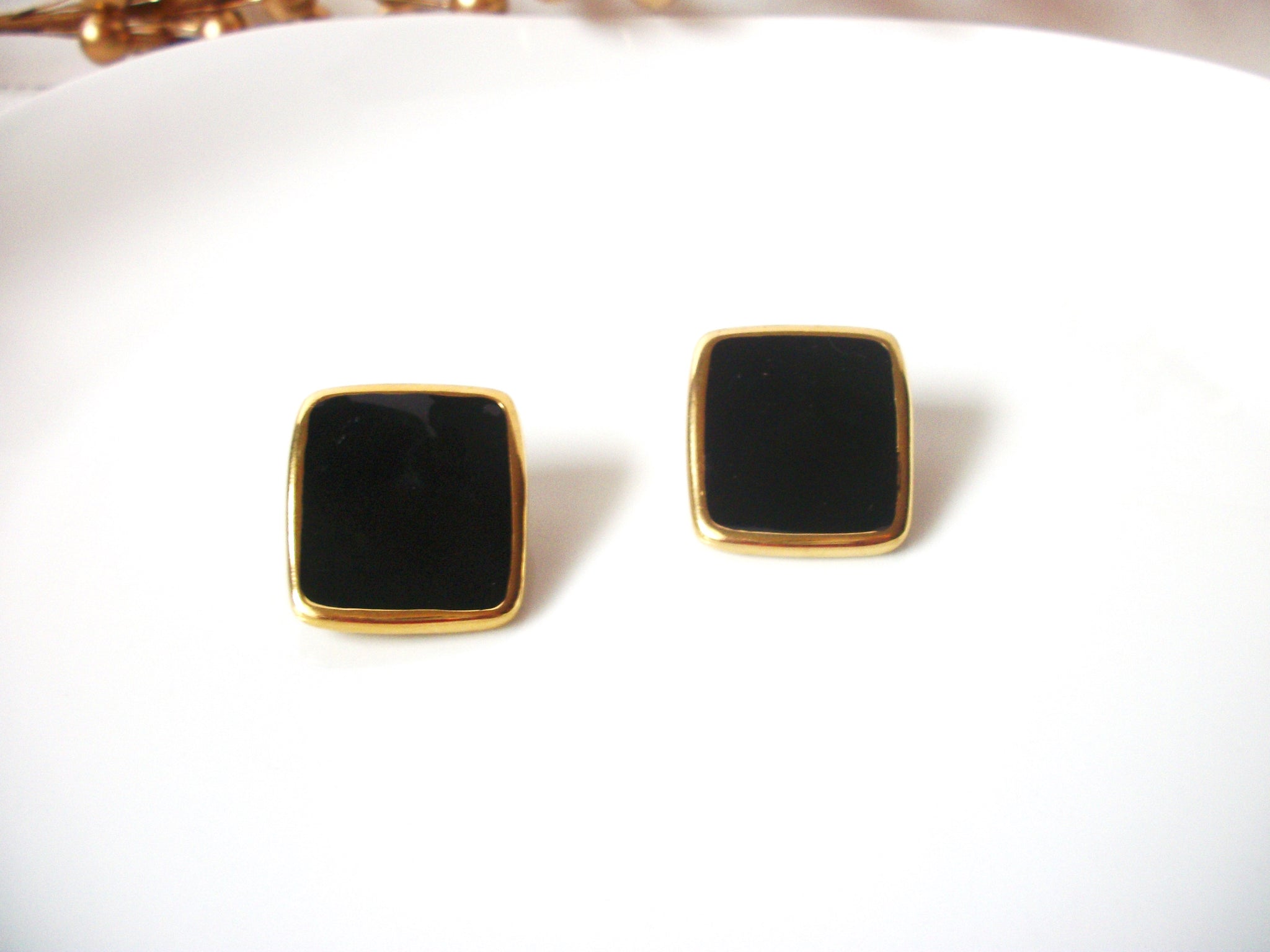 MONET Vintage Clip On Earrings 71116