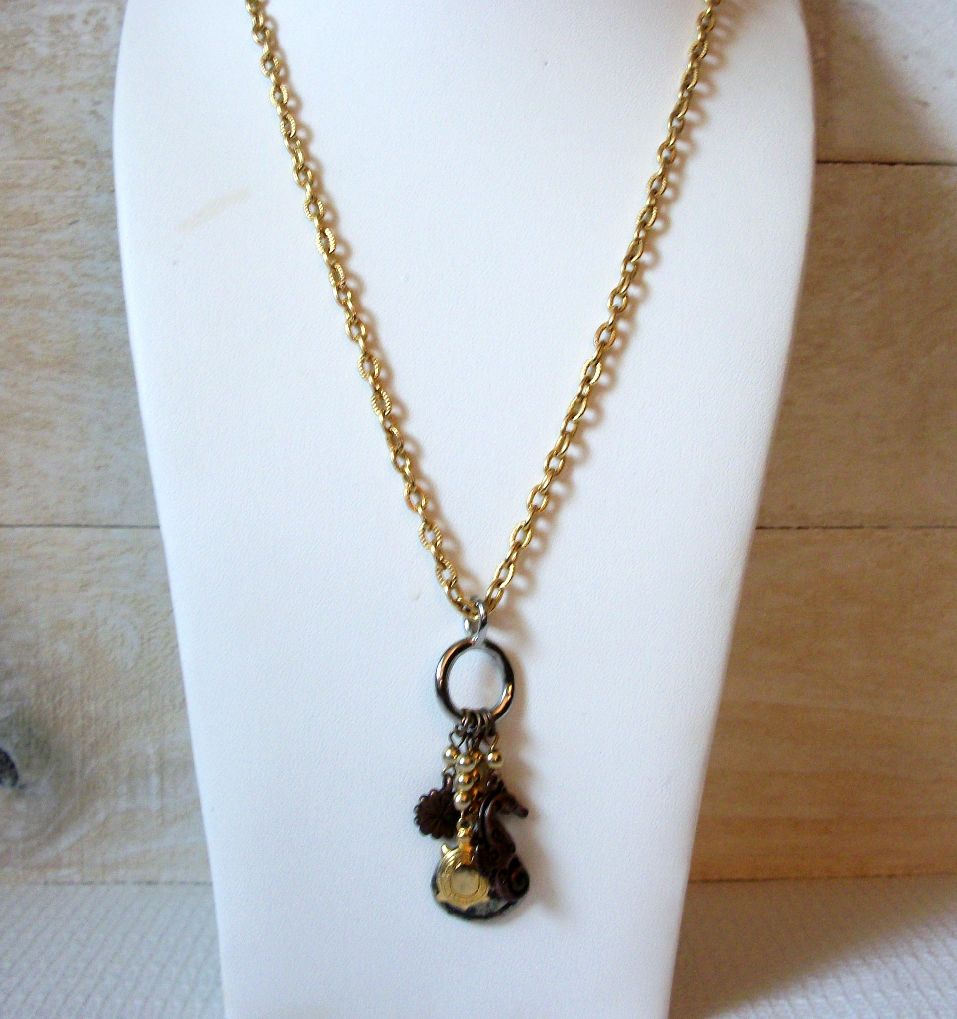 Retro Seahorse Necklace 50620