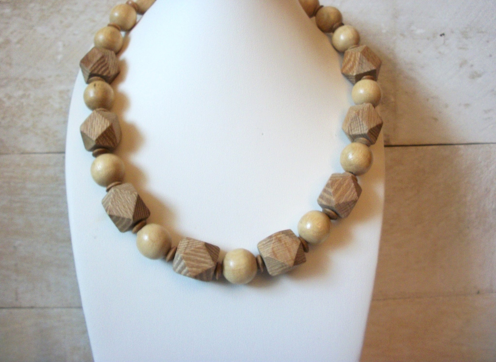 Retro Natural Wood Necklace 50620