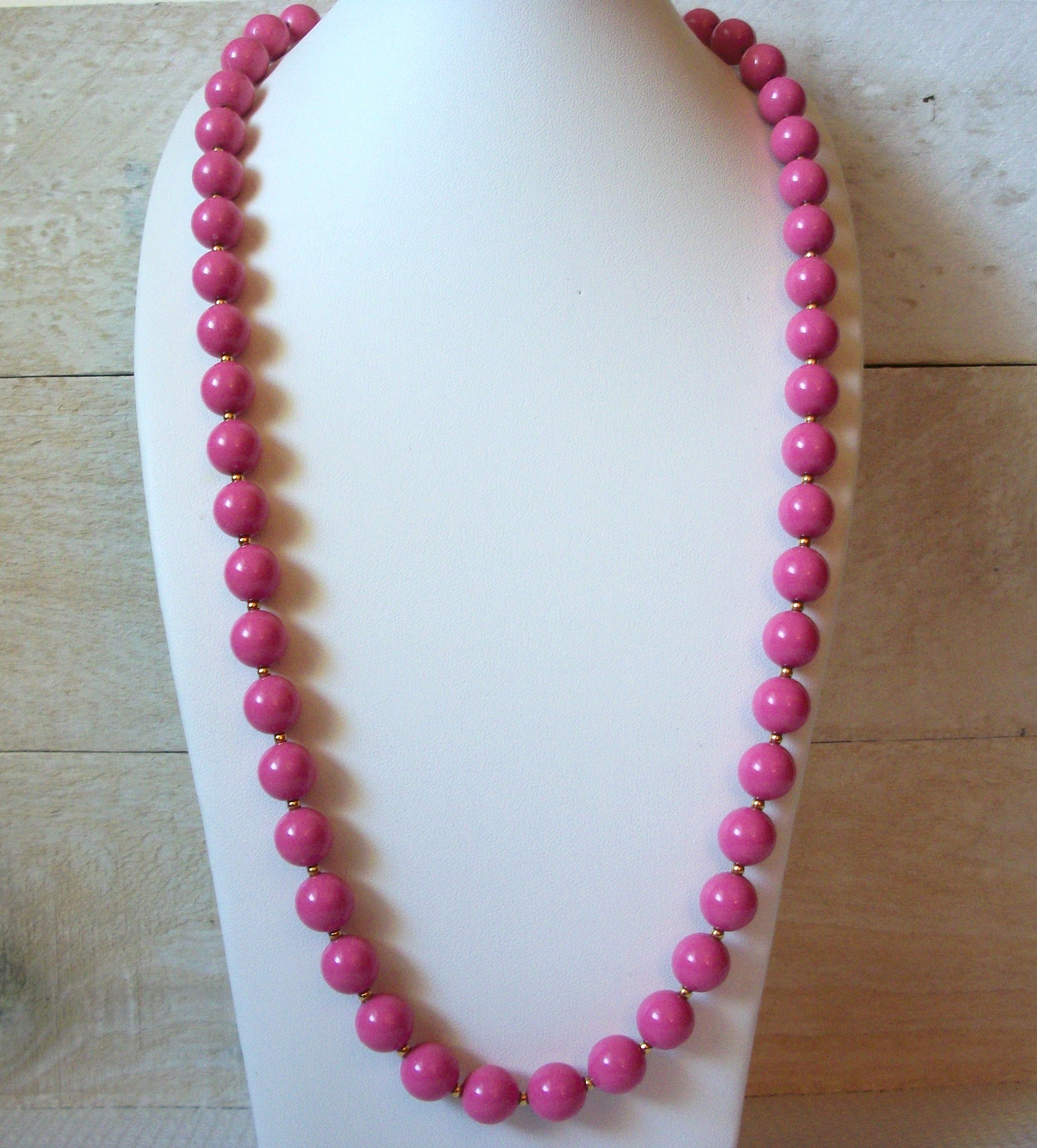 Vintage Rosa 32 Inch Necklace 50720