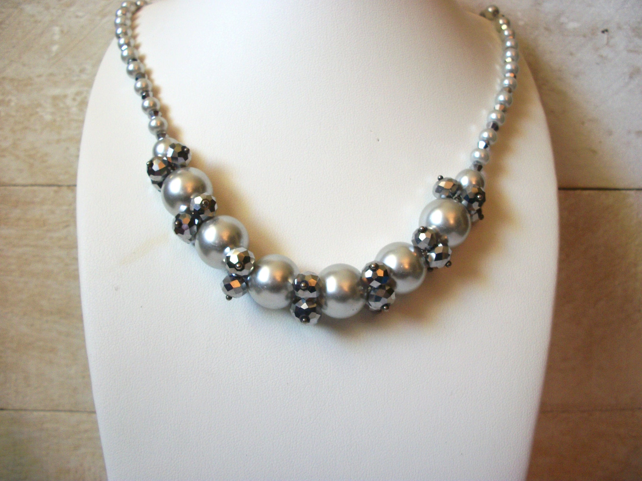 Vintage Glass Pearl Necklace 50720