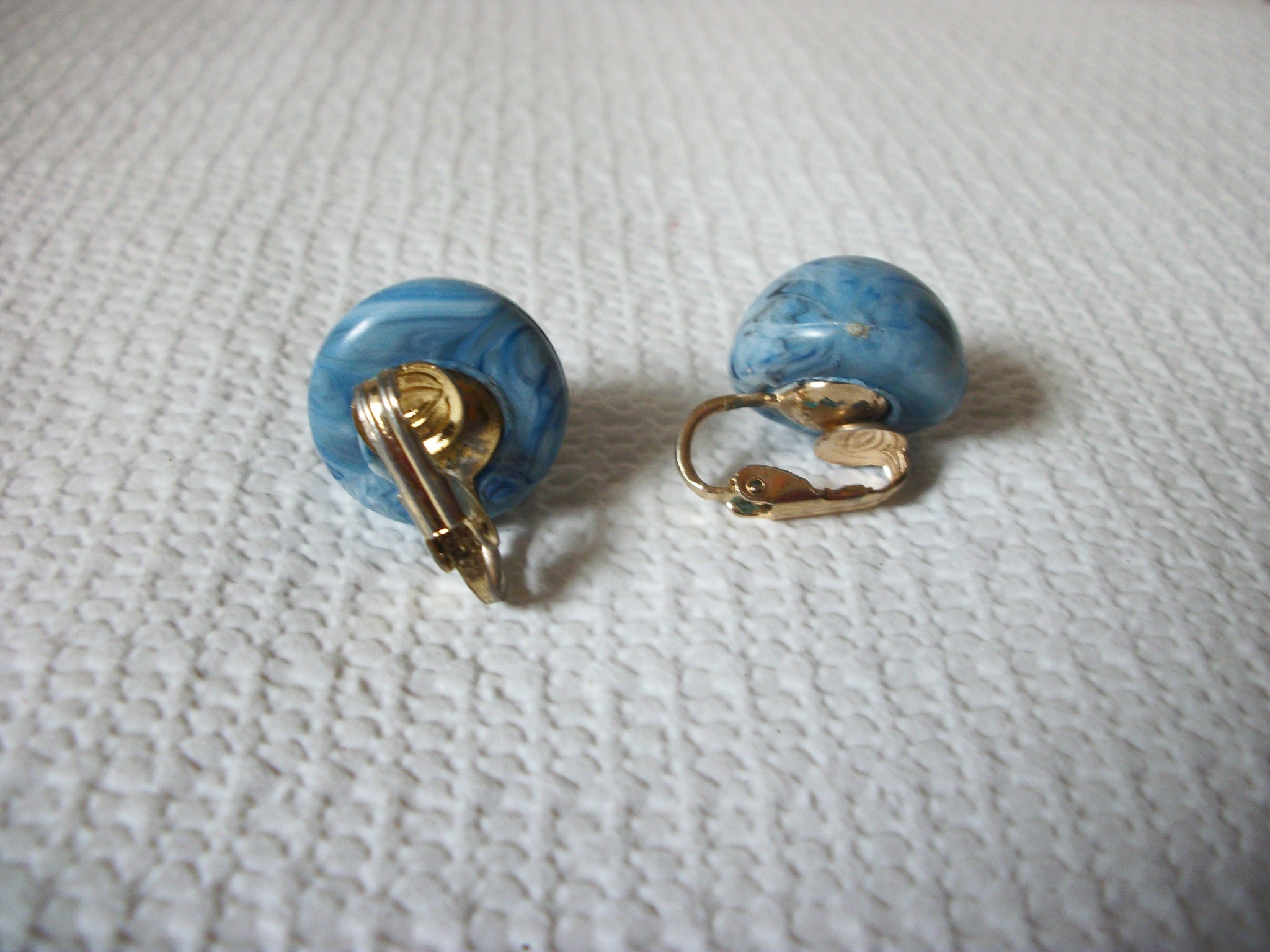 Vintage Blue Marbleized Bakelite Earrings 50820