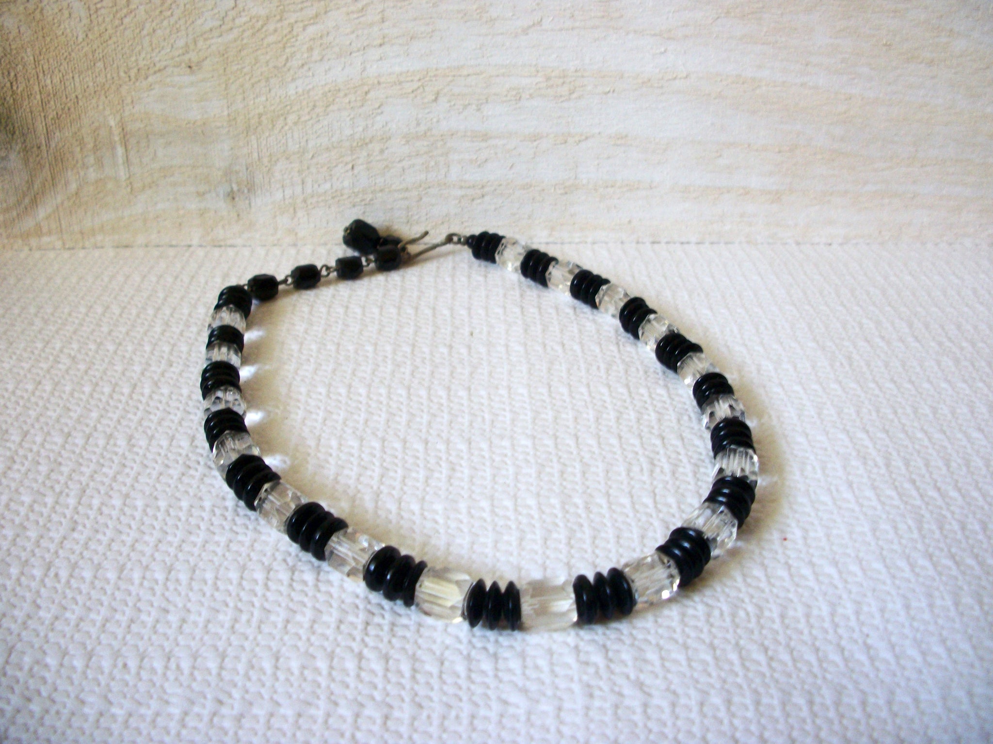 Vintage Clear Black Glass Necklace 51020