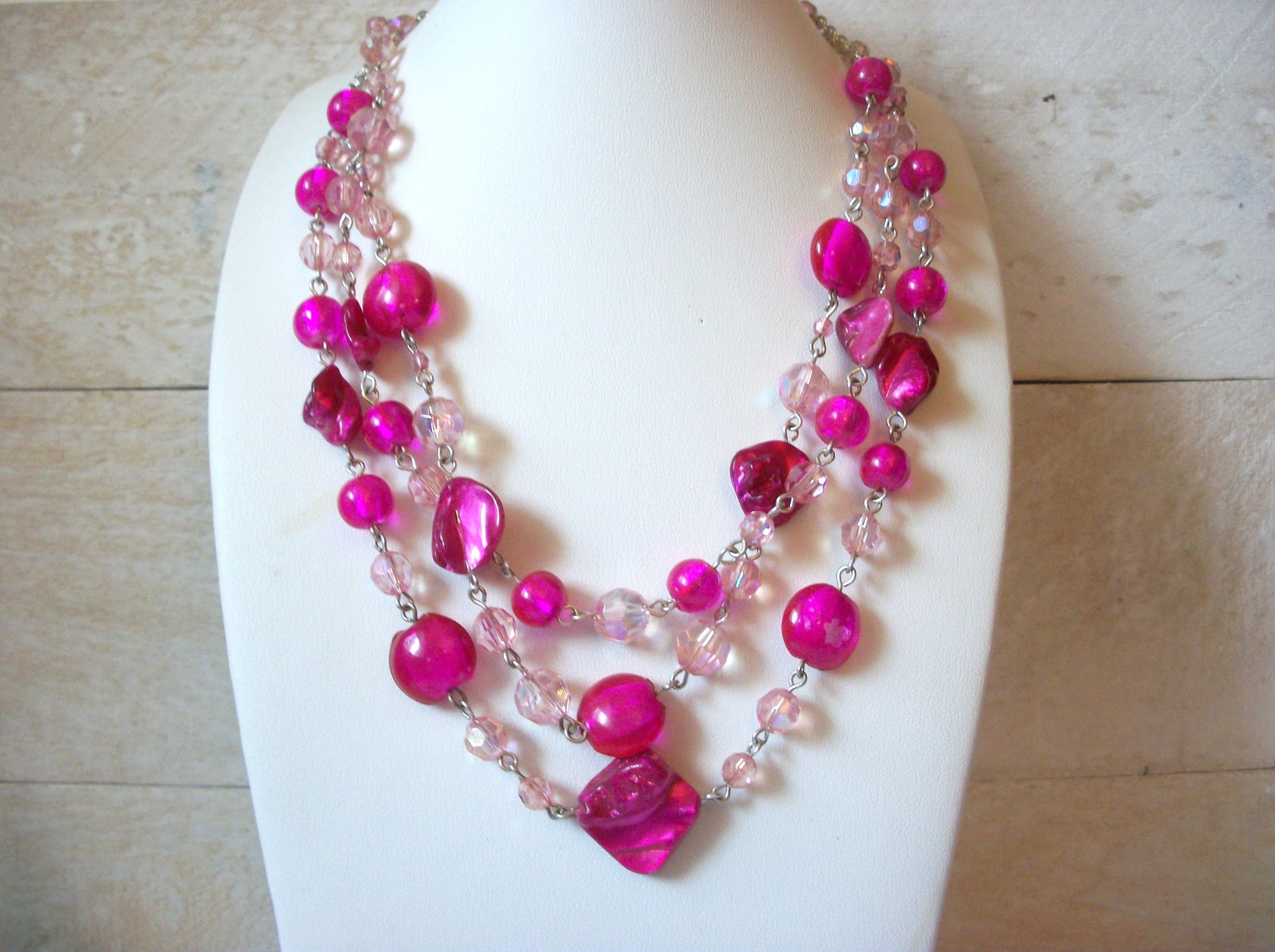 Retro Shell Glass Necklace 51120