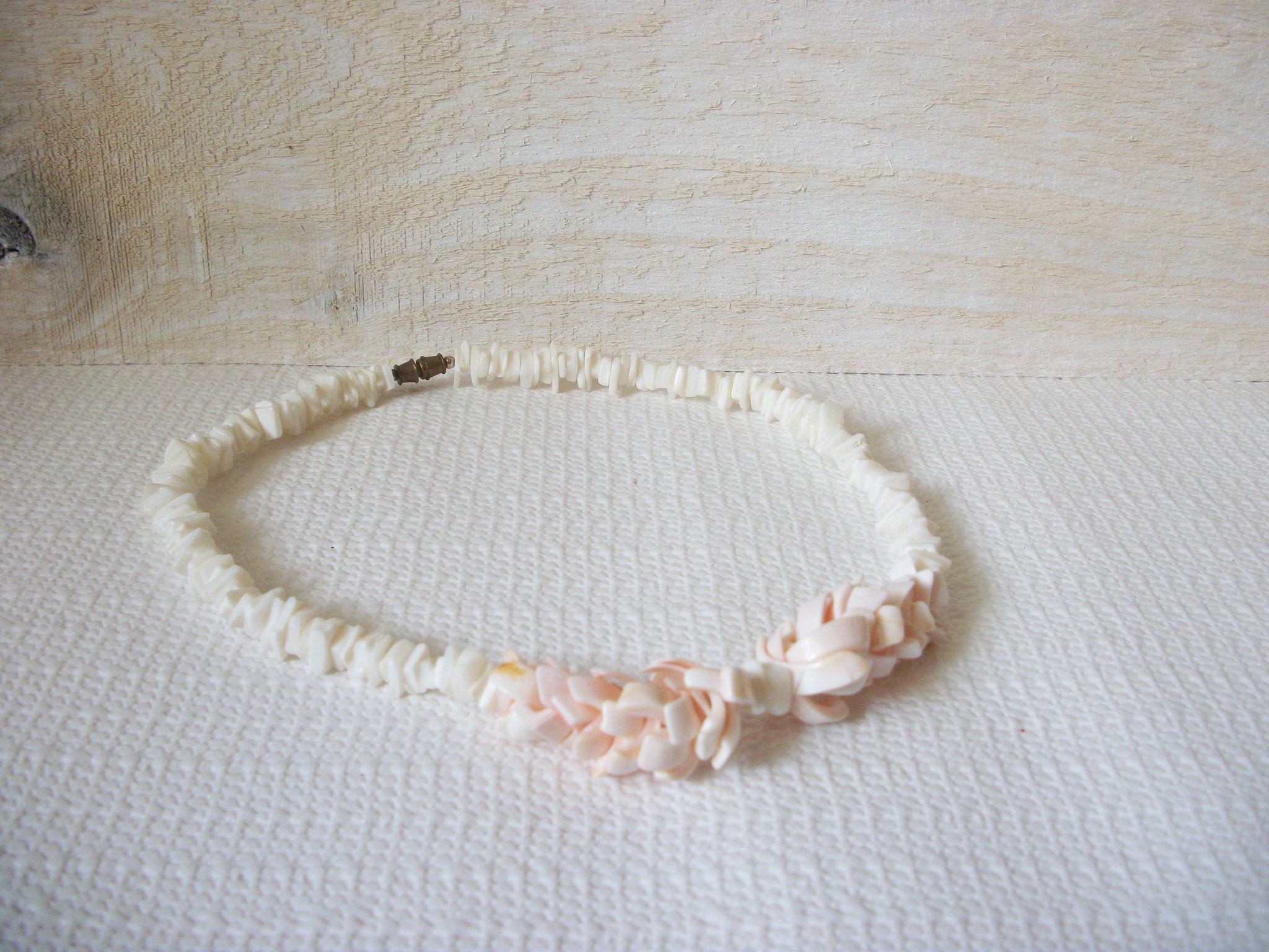 Vintage Shell Necklace 51220