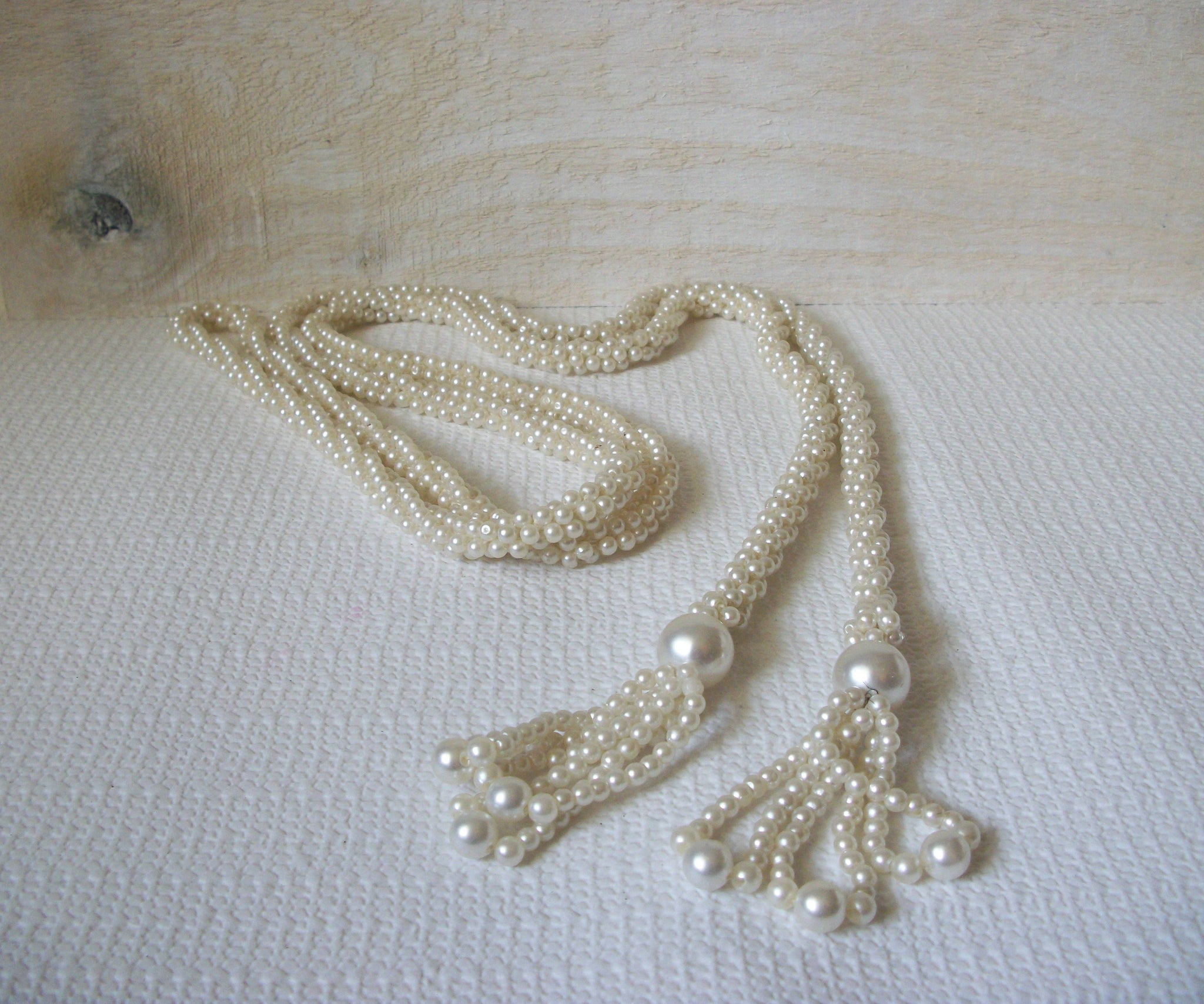 Vintage Theater Faux Pearl Necklace 51220