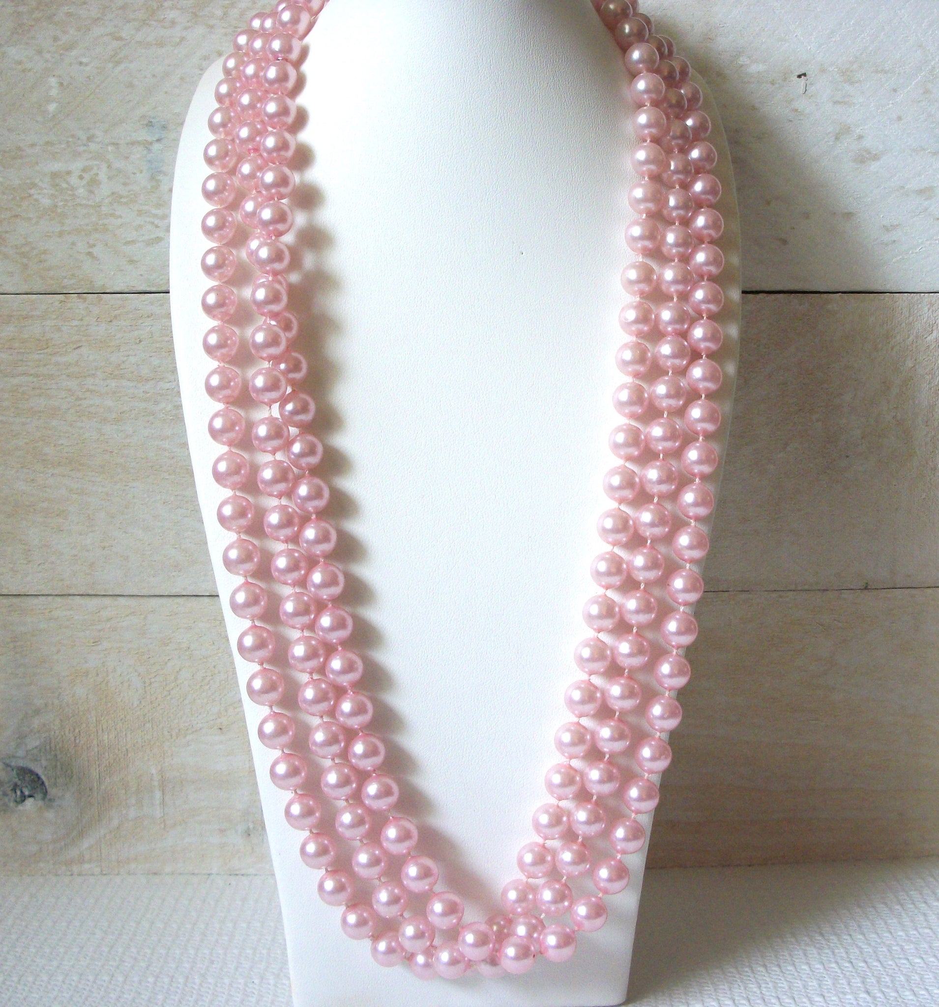 Retro Pink Theater Faux Pearl Necklace 88 Inch 51220