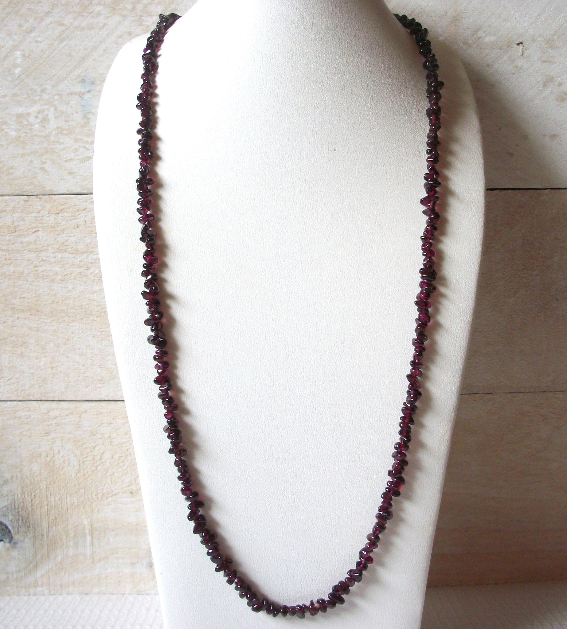 Vintage Plum Glass Stones Necklace 51420