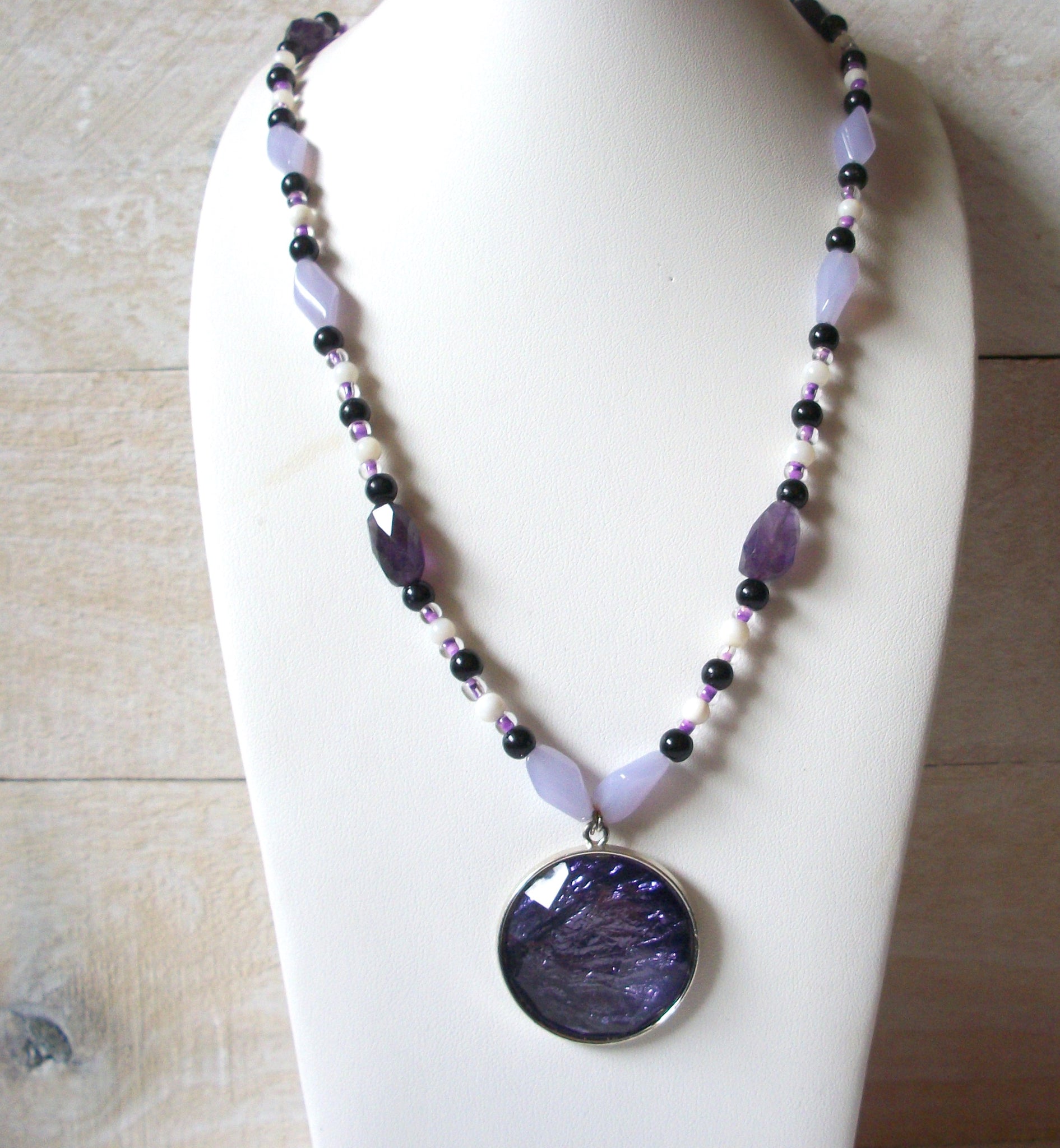 Retro Purple Lavender White Glass Necklace 51420