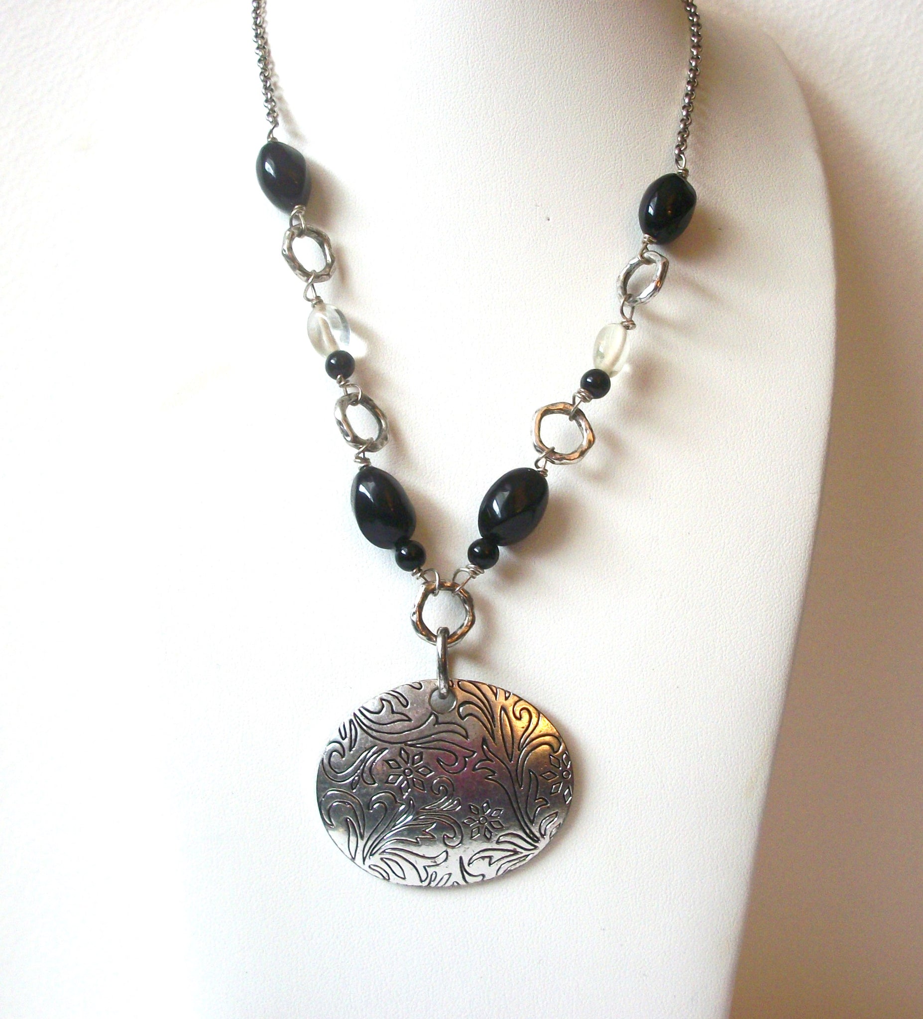 Vintage Silver Black Designer Necklace 112120