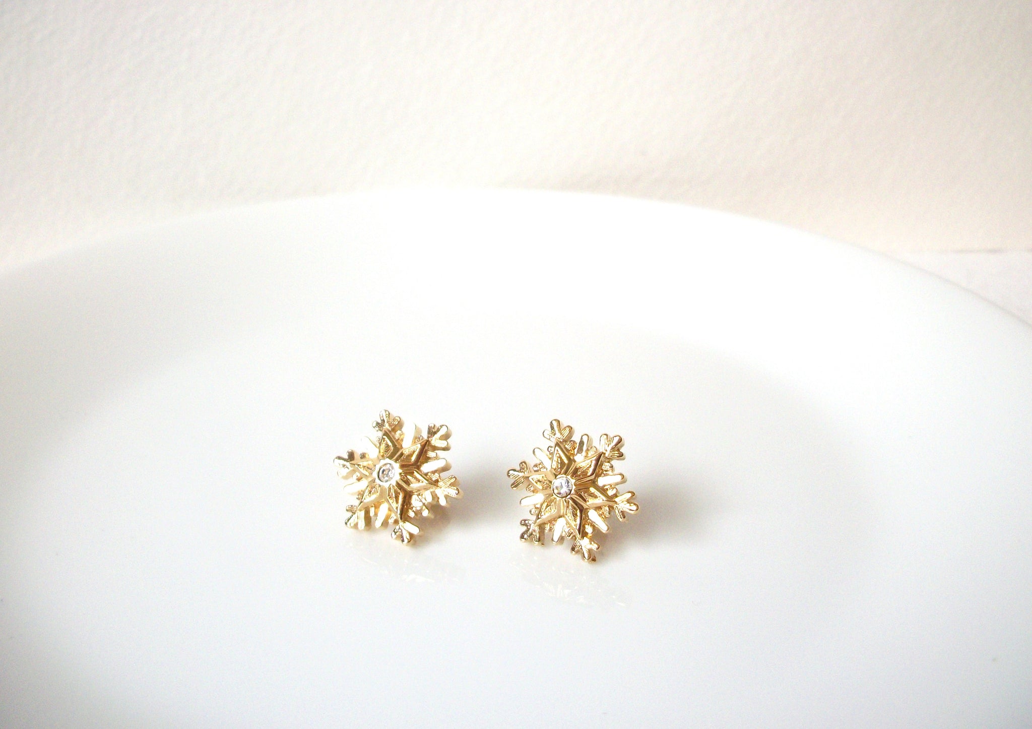 Vintage Smaller Rhinestone Snowflake Earrings 111120