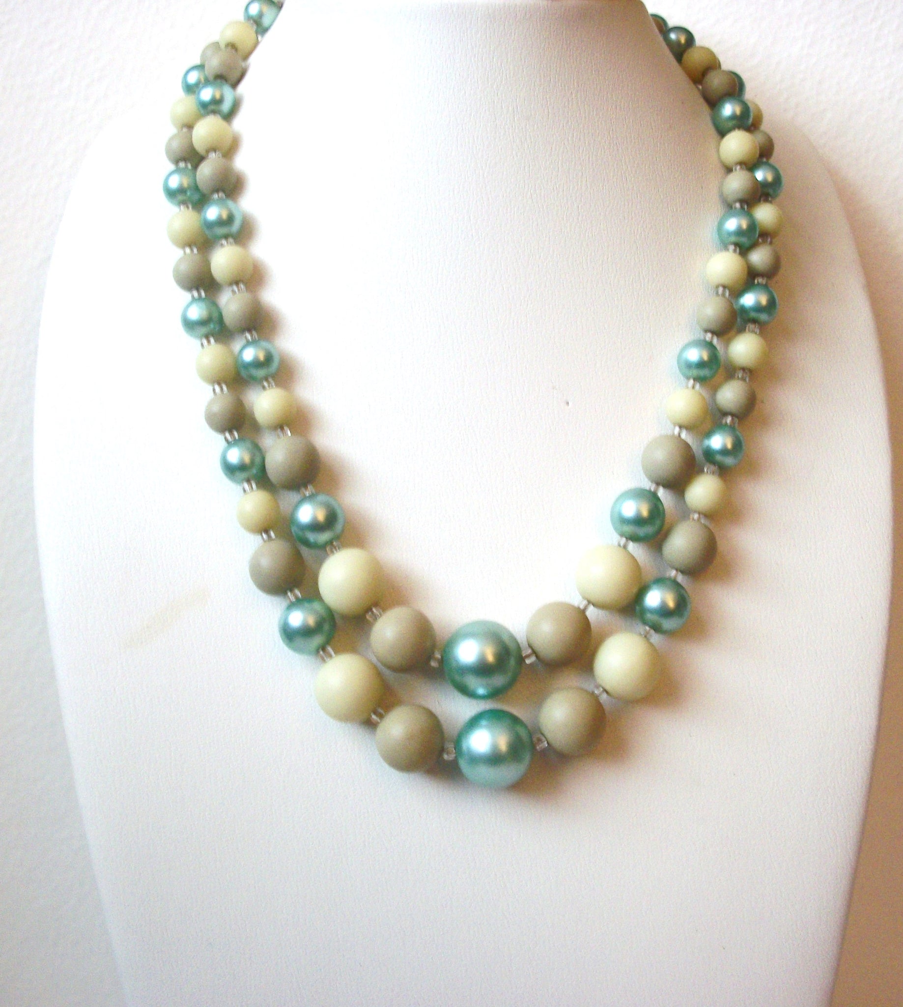 Vintage 1950s JAPAN Glass Pearl Necklace 111920