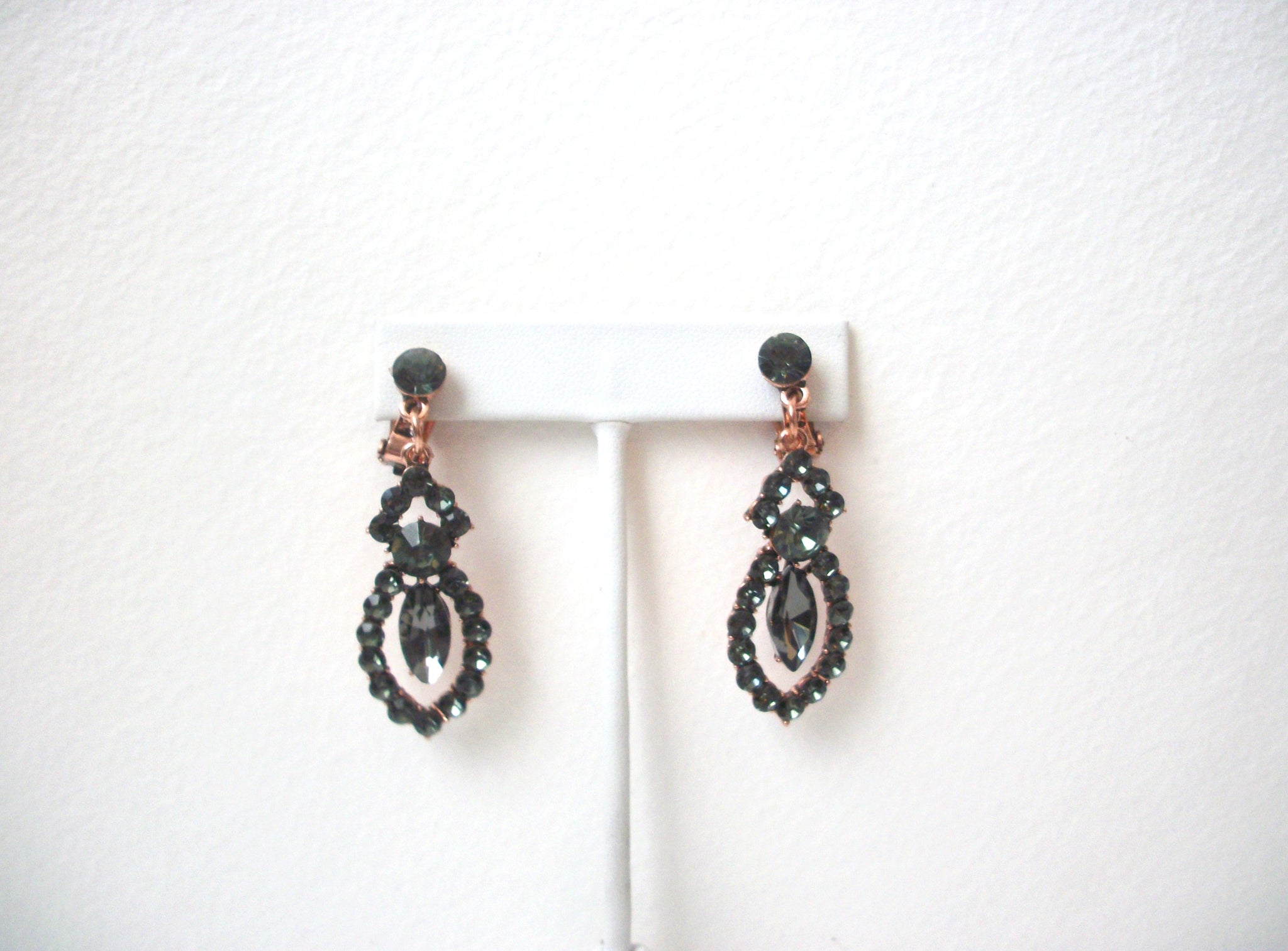 Vintage Dark Green Rhinestone Earrings 112120