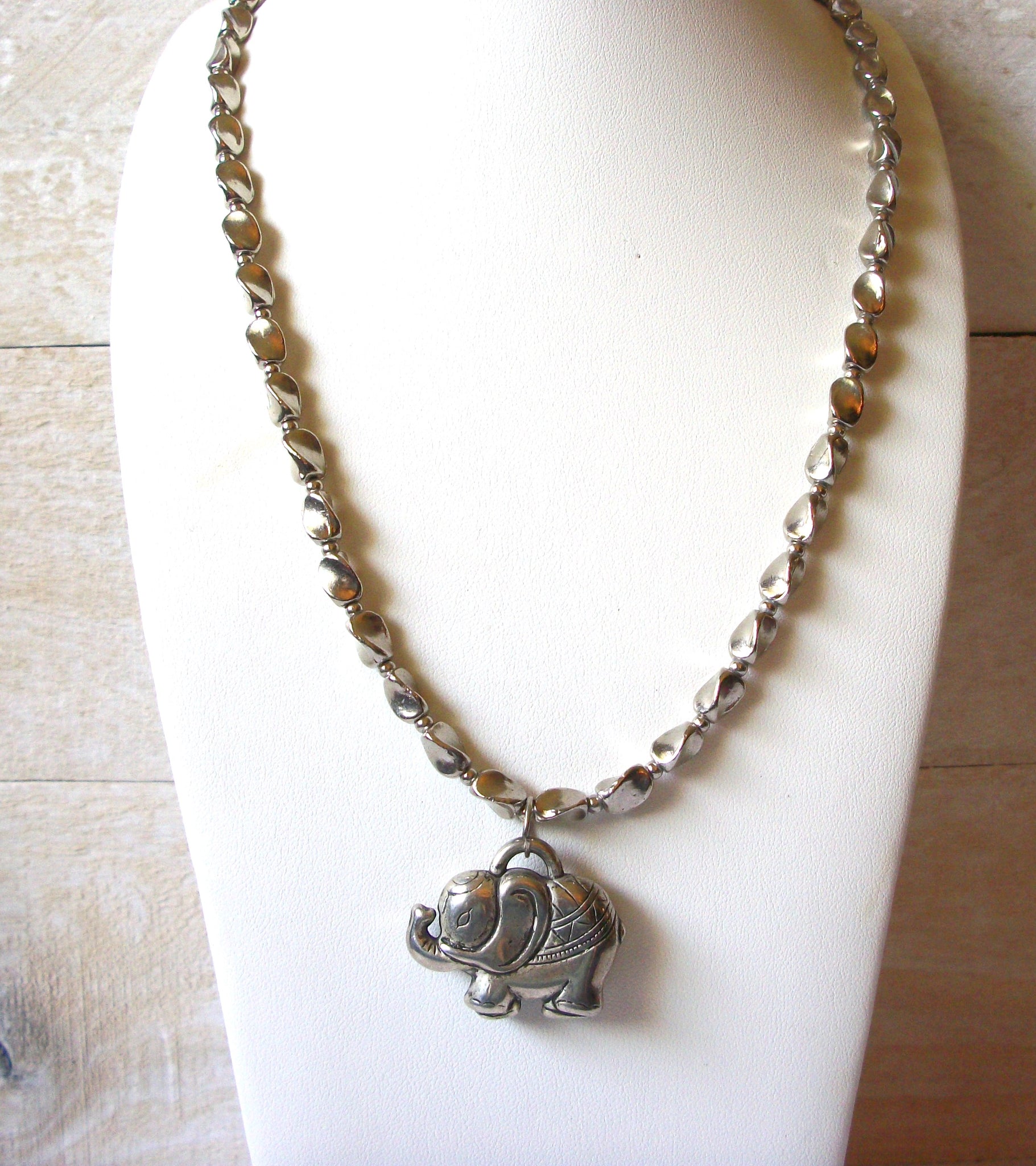 Vintage India Silver Elephant Necklace 51720