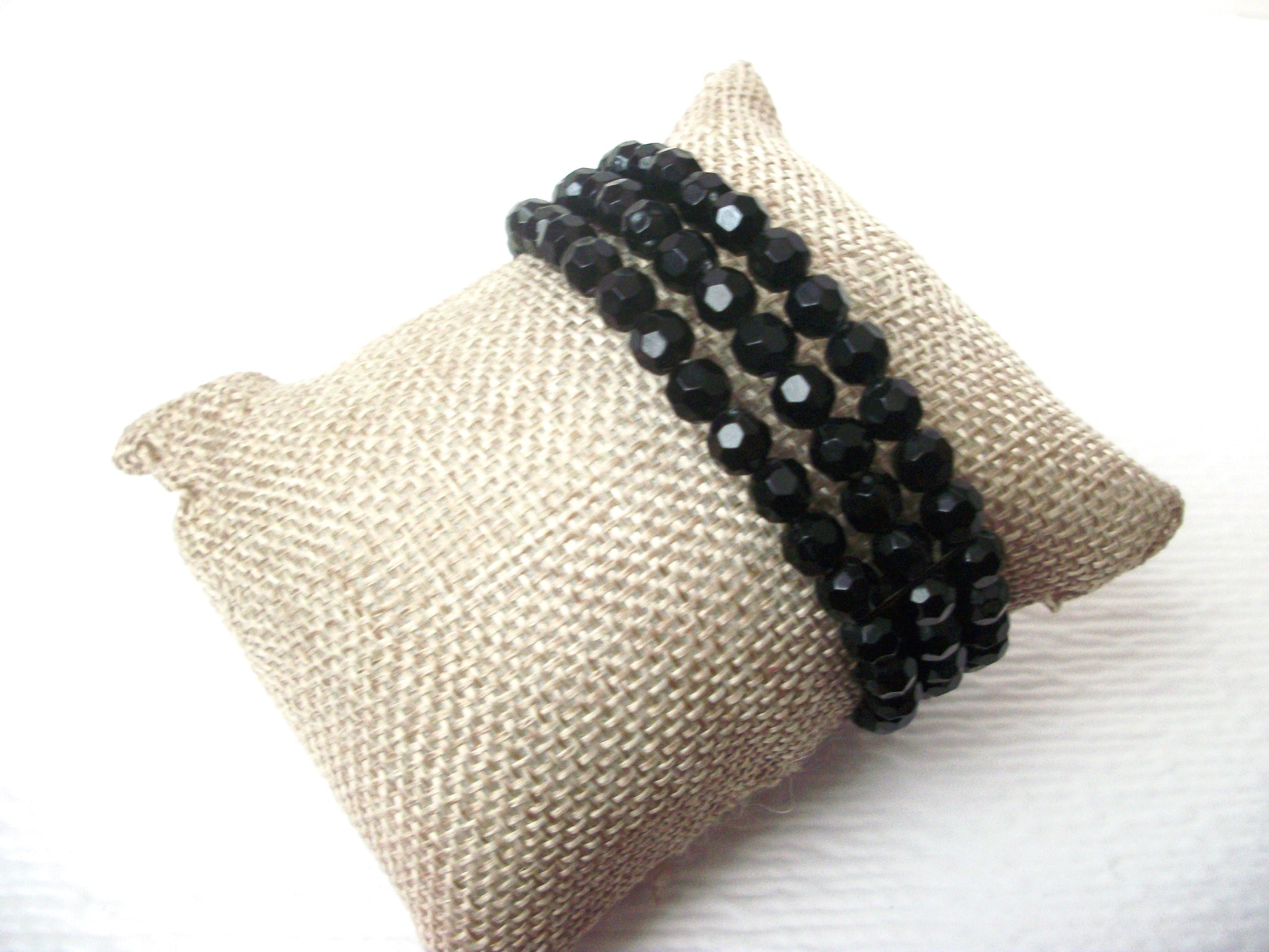 Retro Black Bracelet 112320
