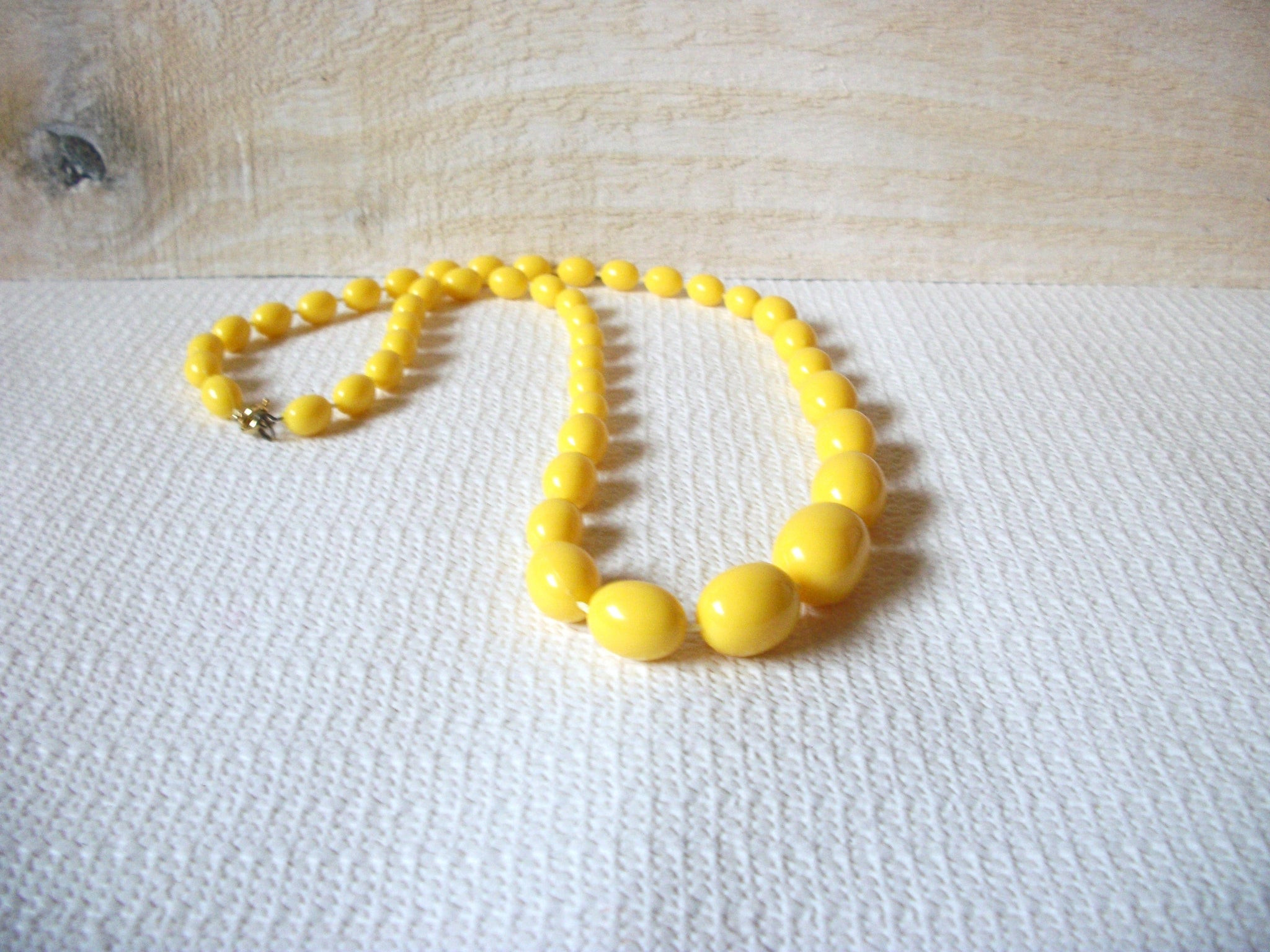 Retro Yellow Necklace 51920