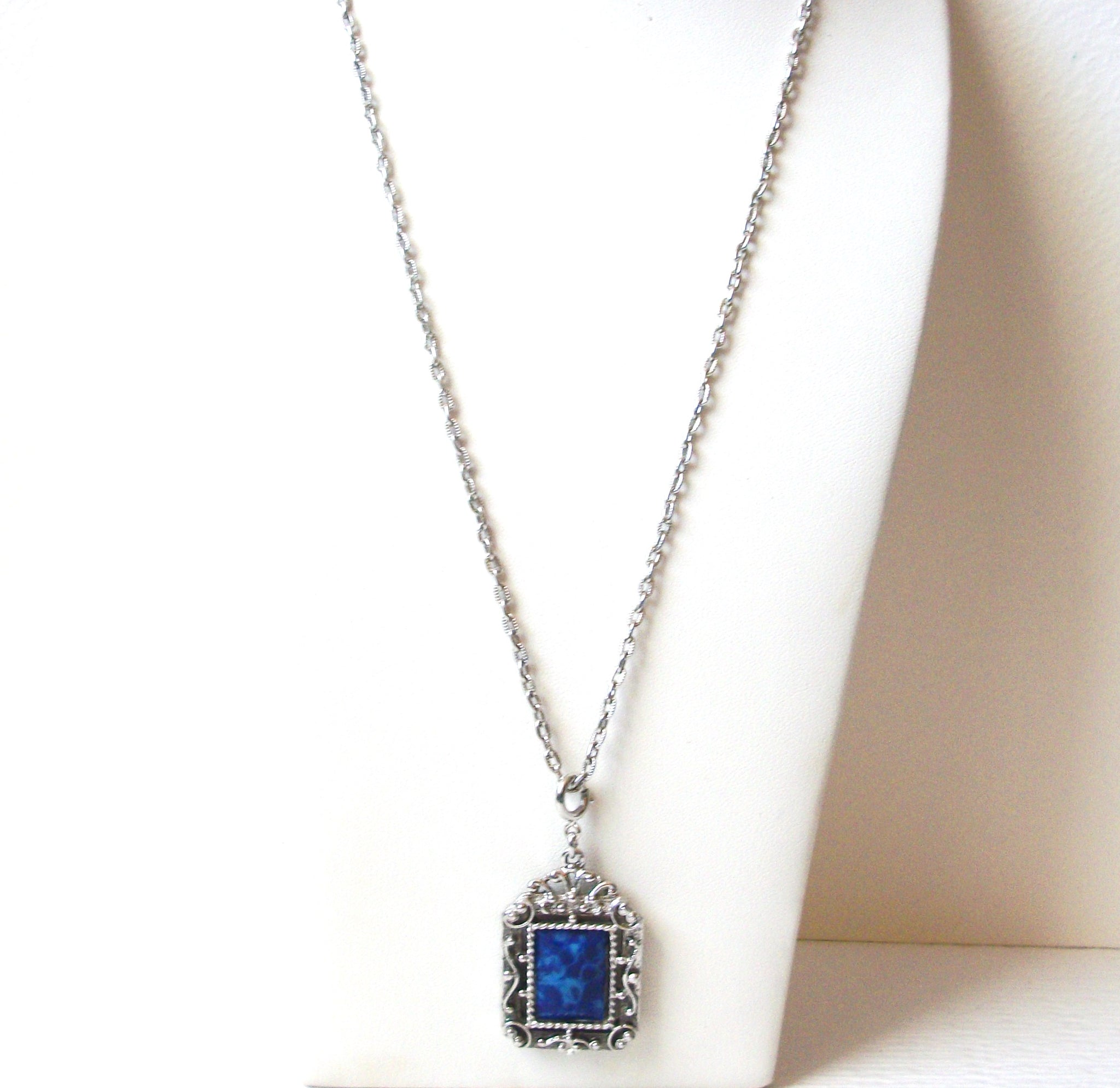Retro Silver Toned Blue Stone Pendant Necklace 112520