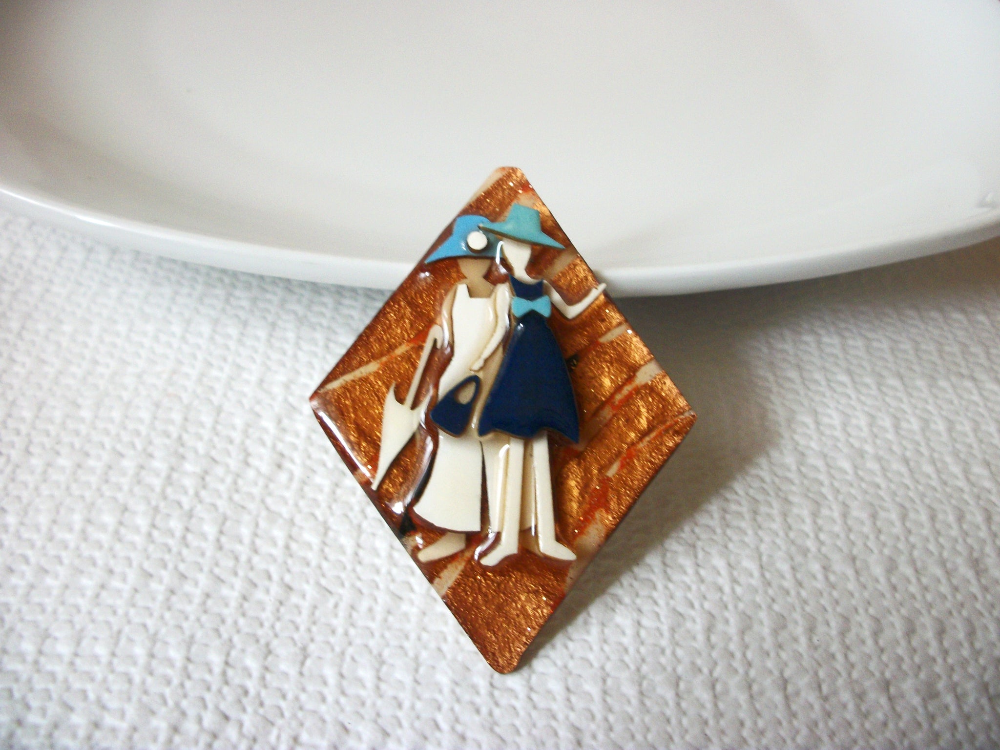 Lucinda Glitter Woman Pins 41020
