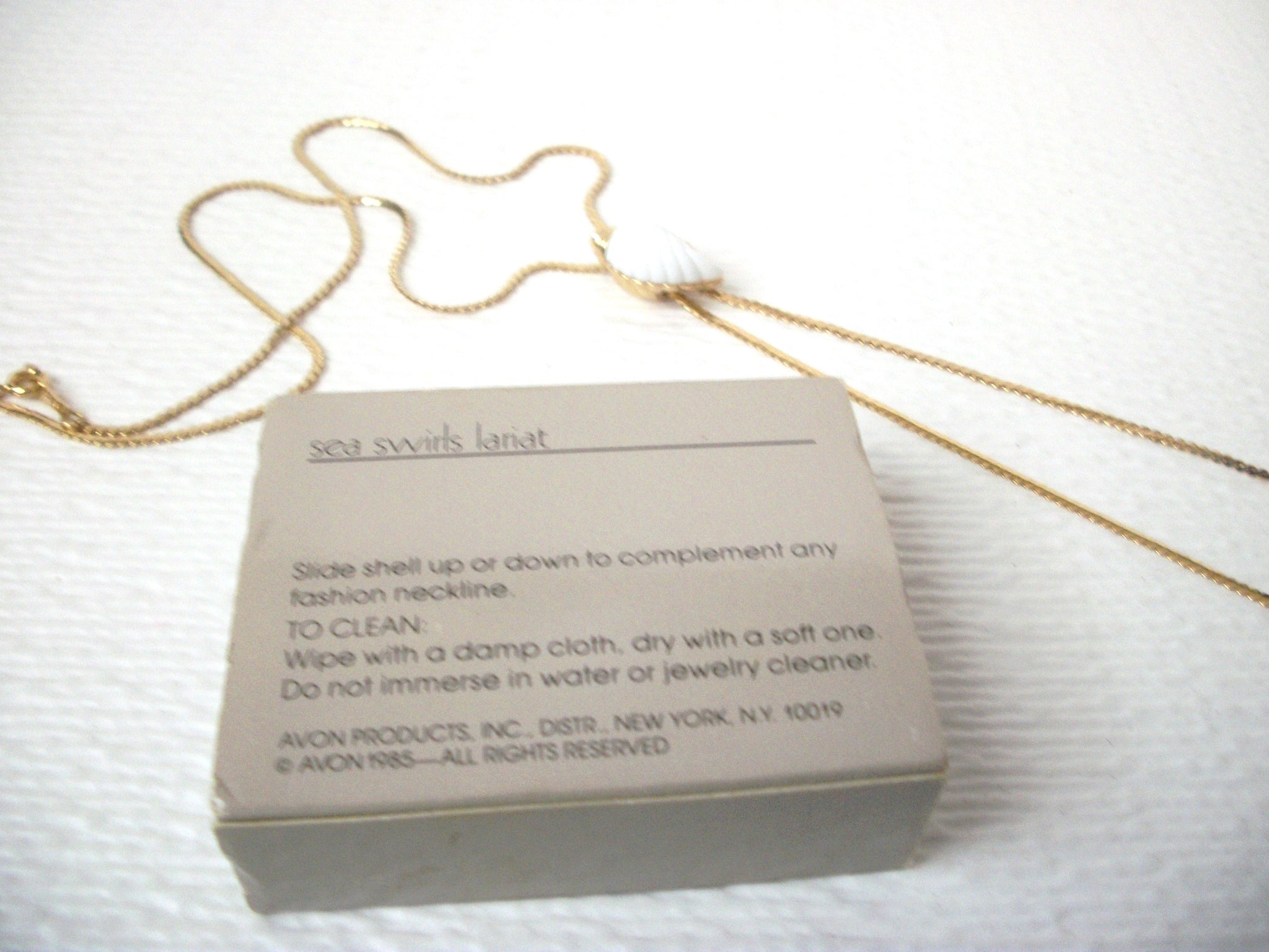 Vintage 1985 AVON Sea Swirls Lariat Necklace 112920