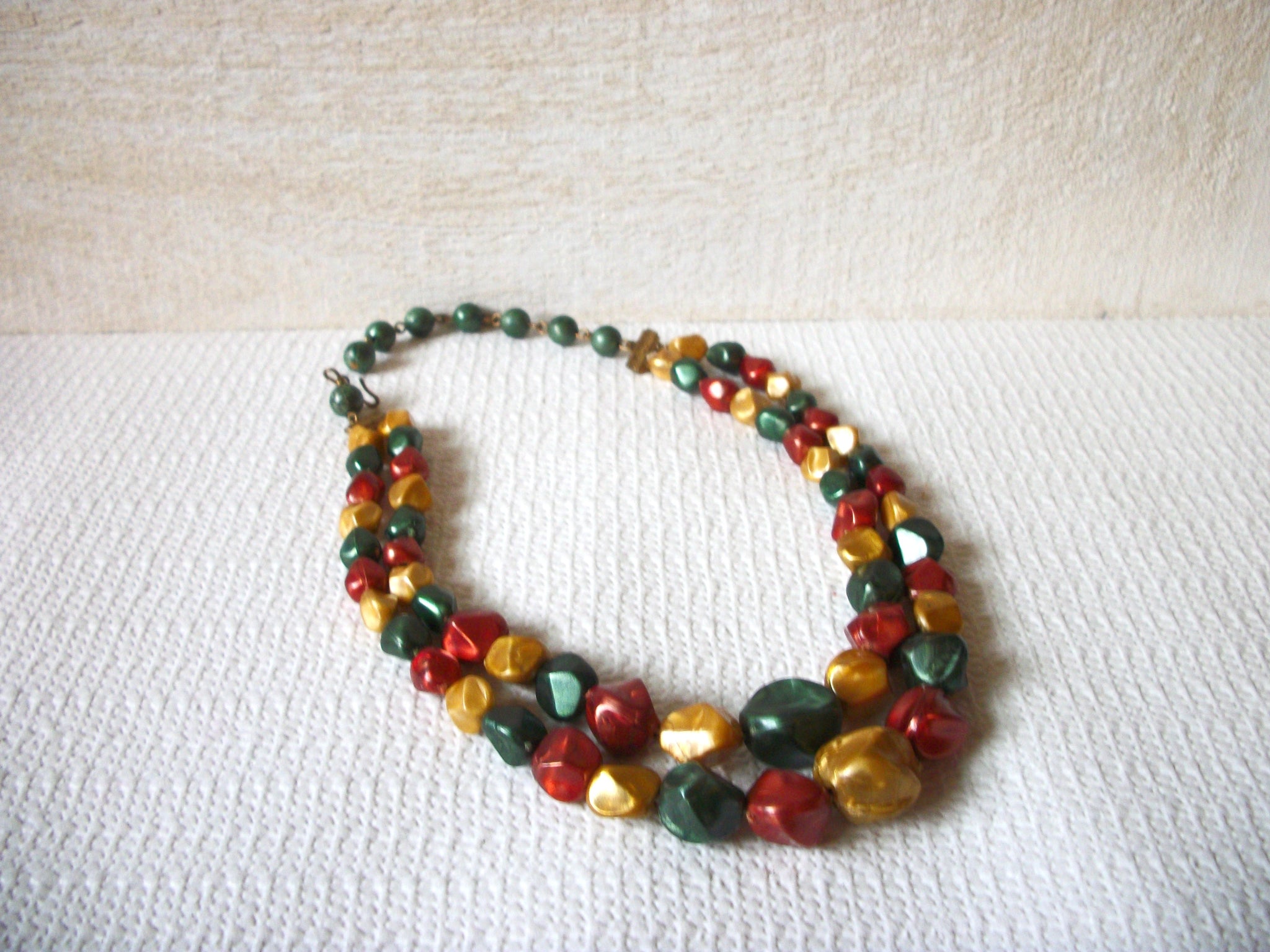 1950s Vintage Hand Molded Beads Necklace 52420