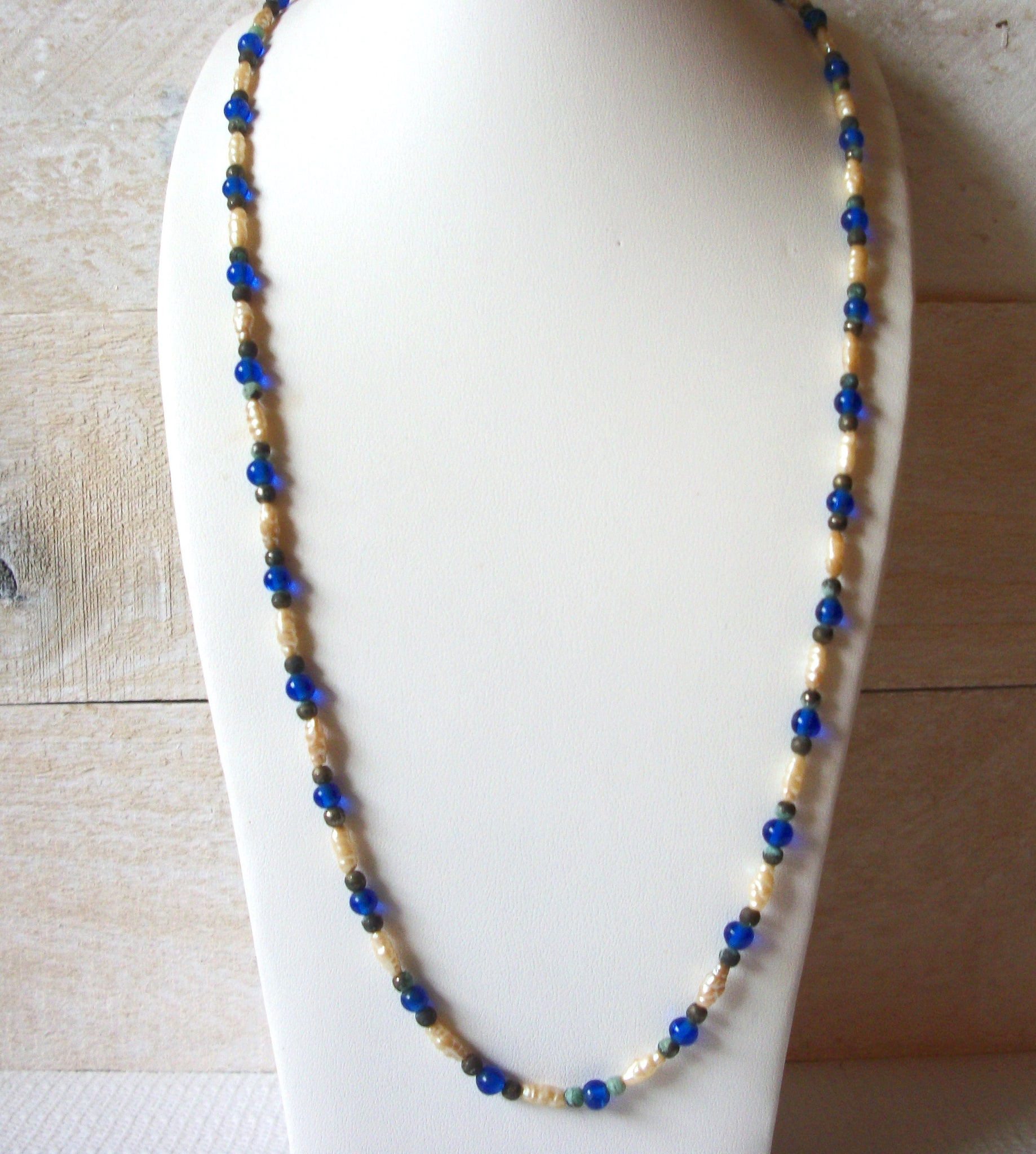 Retro Pearls Glass Necklace 52520