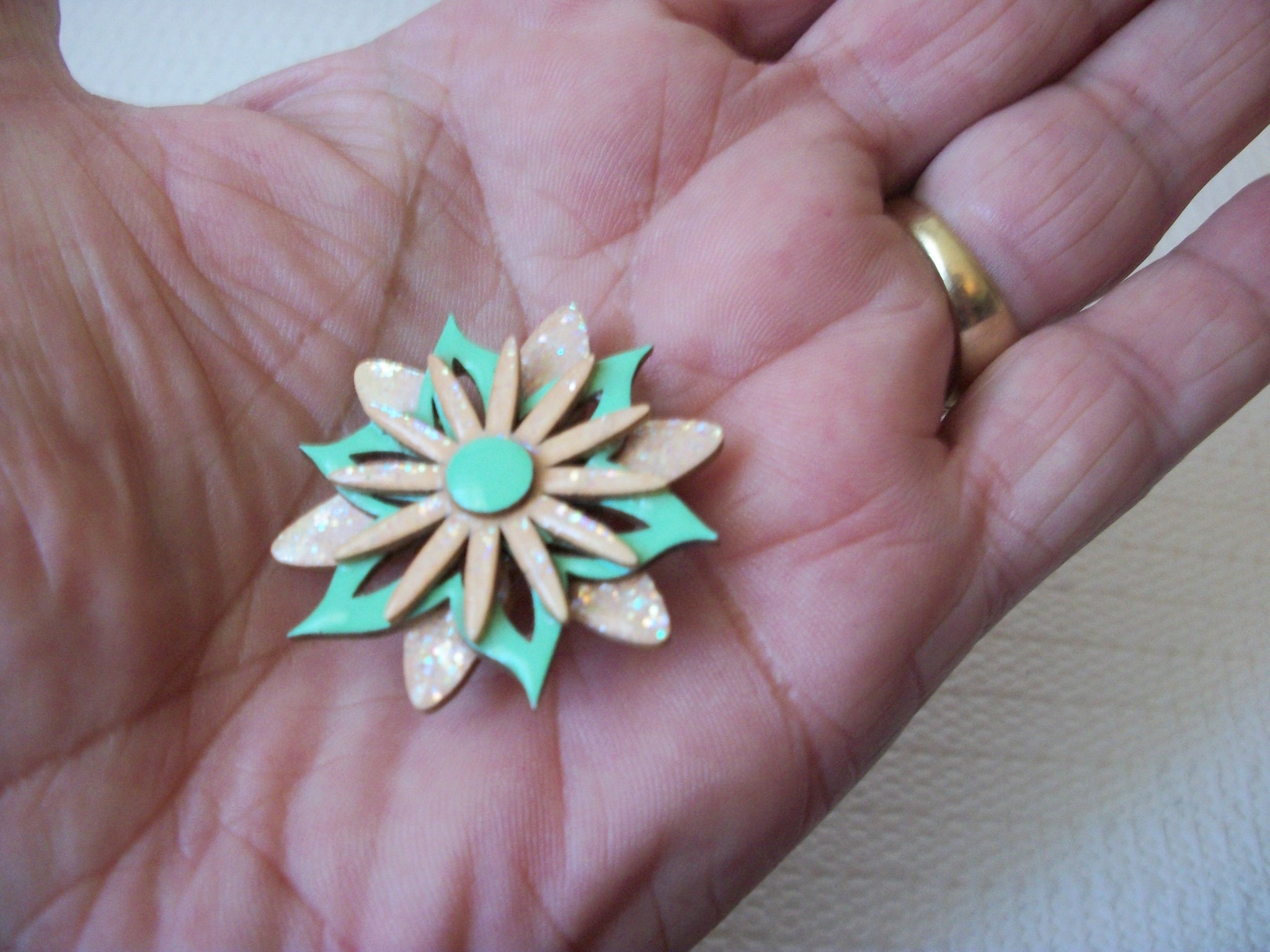 Smaller Rare Vintage Lucinda Flower Pins 42320