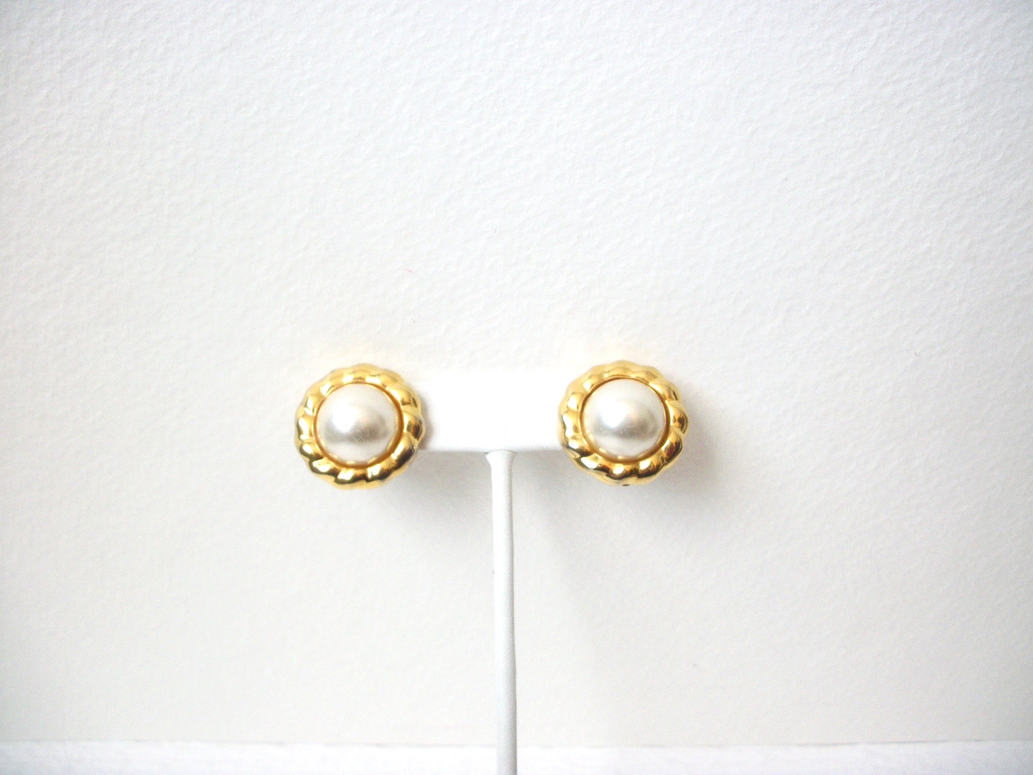 Vintage1950s Faux Pearl Earrings 112920